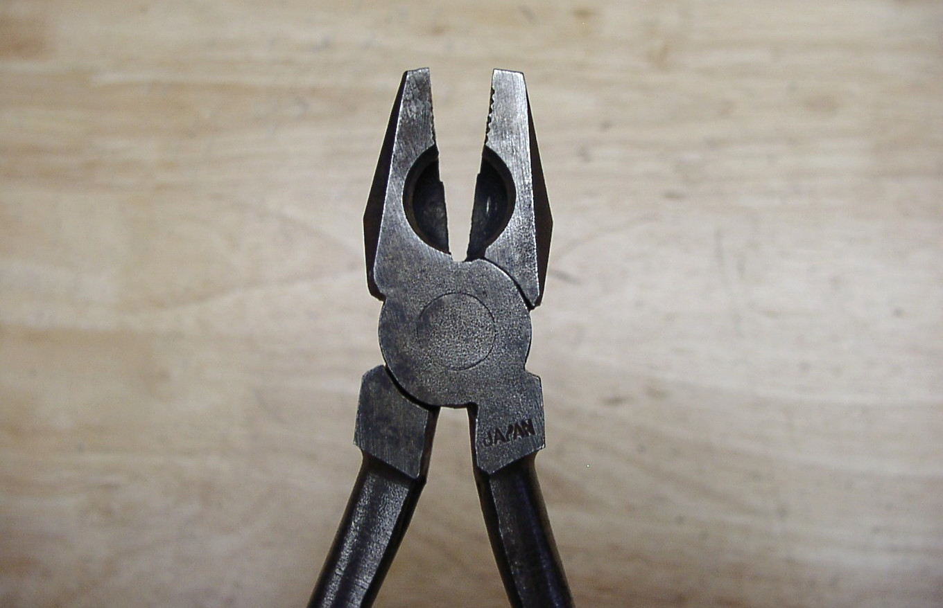 Vntg Unbranded 7-5/16″ Side Cutting Linesman Pliers,Drop Forged Japan,XLINT!
