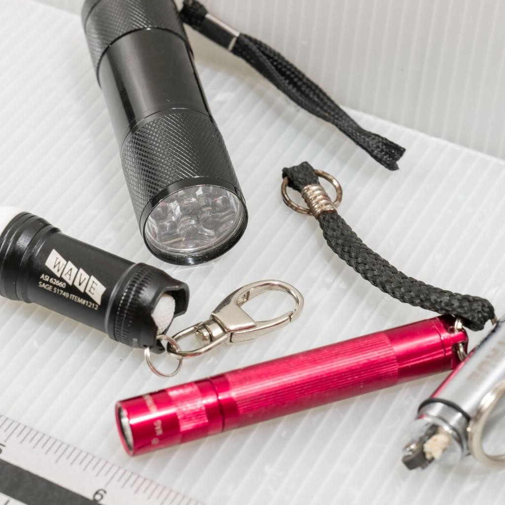 Lot of 4 Pocket Flashlights Mag Light Lighter etc.