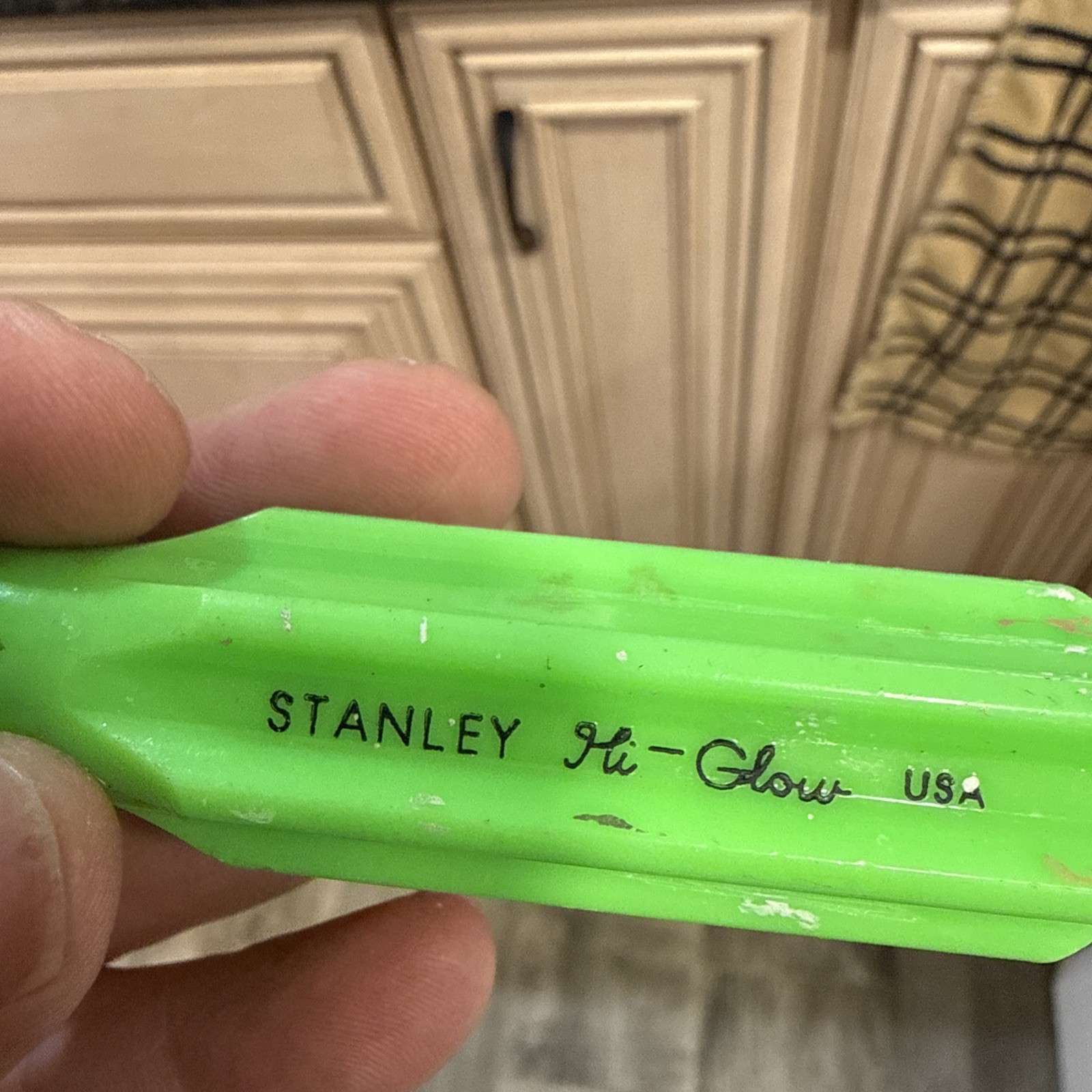 Vintage Rare STANLEY HI-GLOW Slotted Screwdriver 6”- Green. Realy USA
