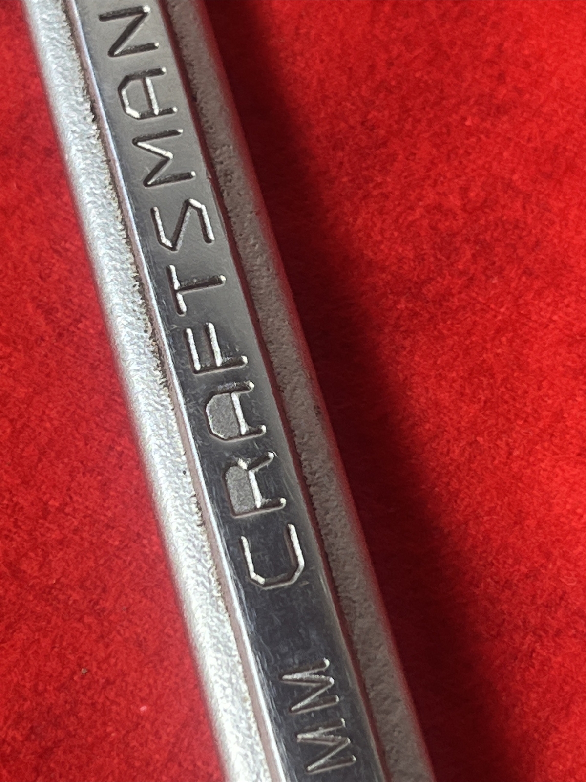CRAFTSMAN -V- 42929 COMBINATION WRENCH, 12 point, 17mm FORGED USA (t53)