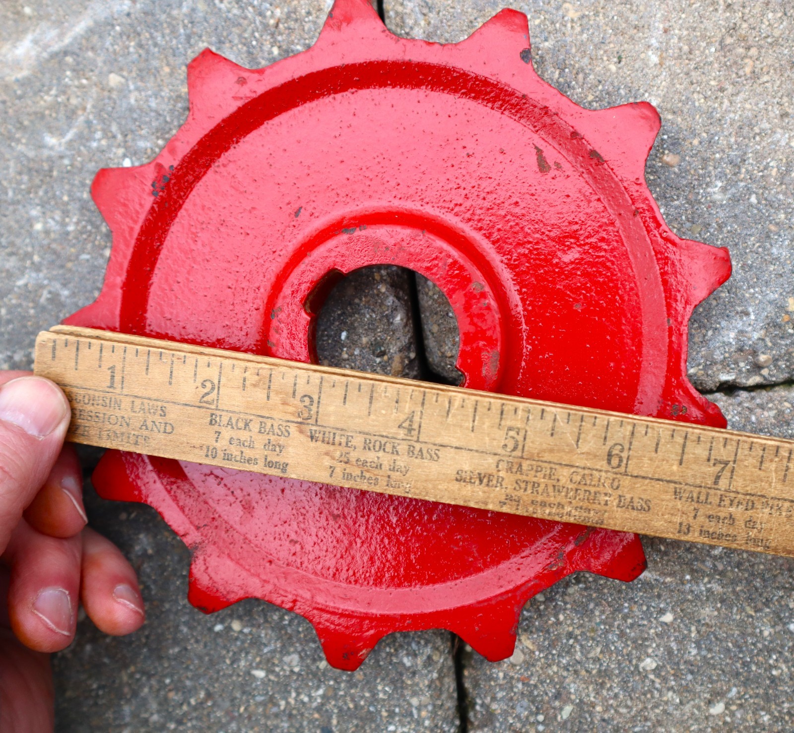 Lot of 2 Rustic Farm Implement Sprockets ~ Gears in Red & Green Paint