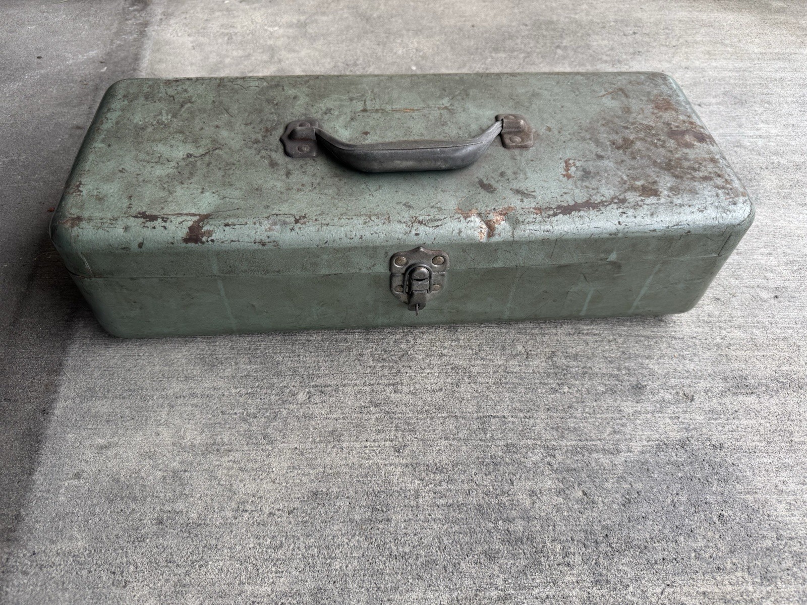 Vintage Metal Tool Box / Industrial Storage Box – Harvey E. Hansen