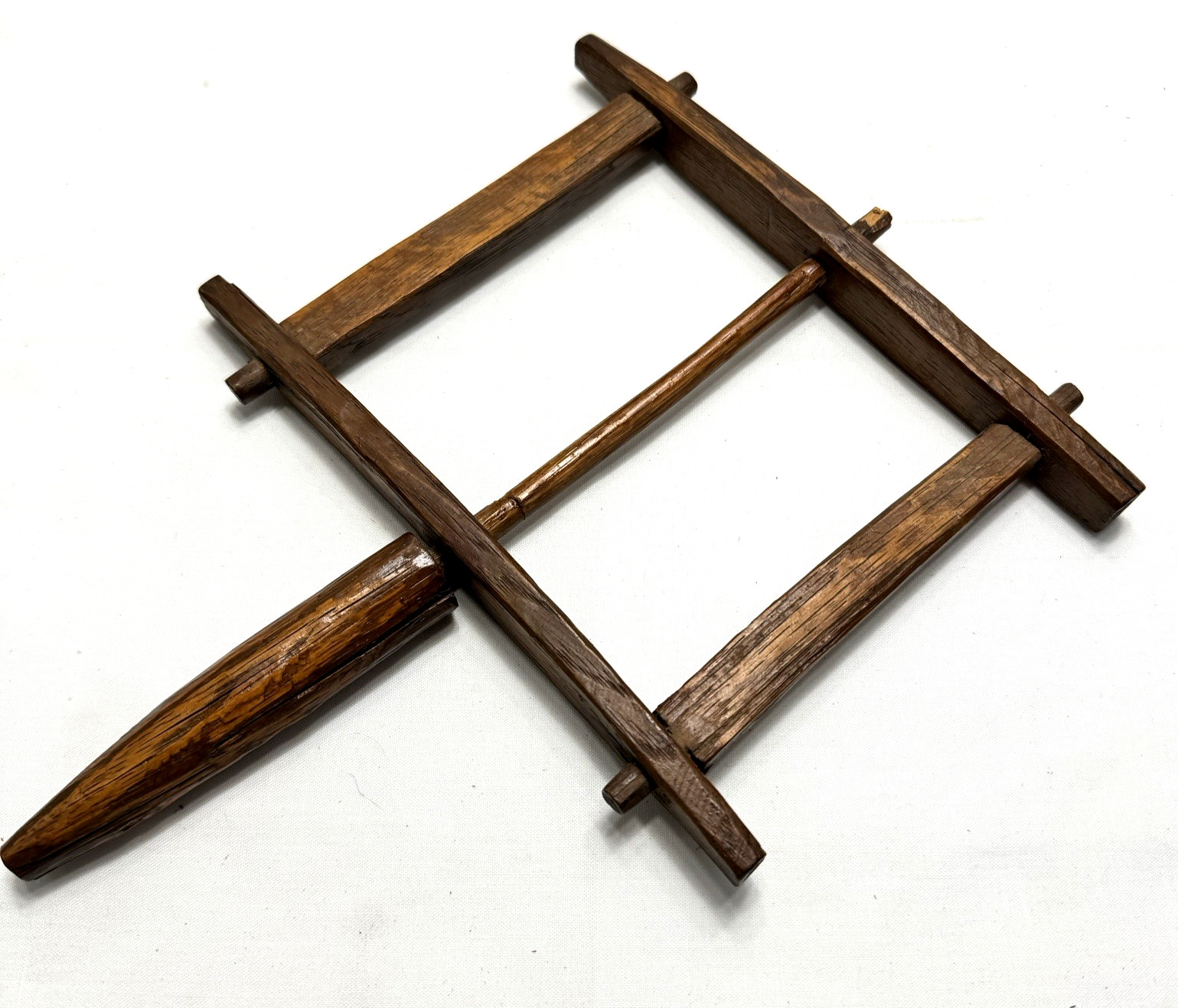 Antique Handmade String Twine Yarn Winder Tool Spinning Wooden Farm Primitive