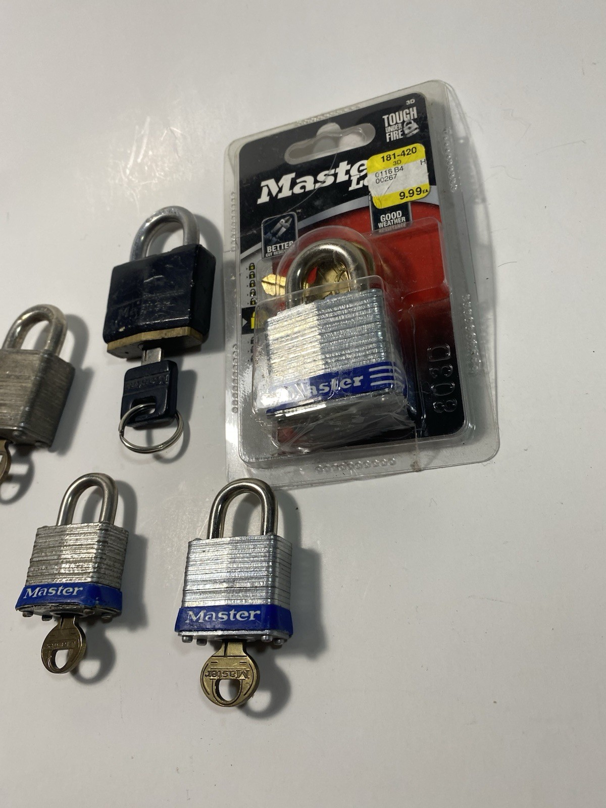 Lot of 5 Master Lock Padlock And Keys Vtg Mix Security