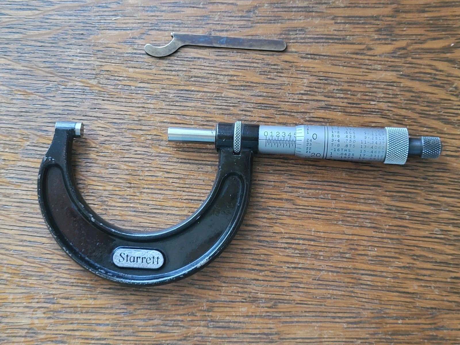 Starrett No. 436 Outside Micrometer 1-2″ w/Ratchet Stop, Locking, Wrench & Case