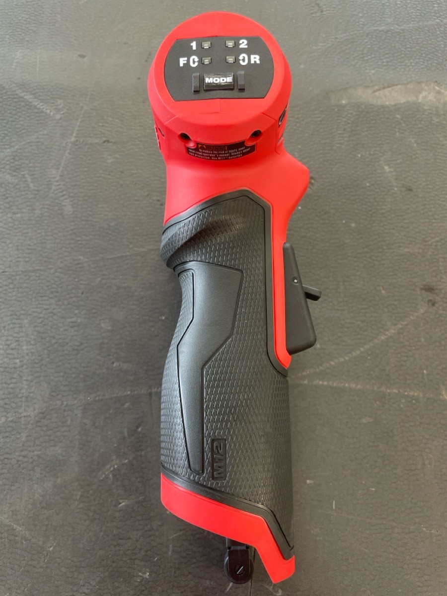 Milwaukee 2482-20 M12 FUEL 1/2 in. x 18 in. Cordless Band File (PD4058329)