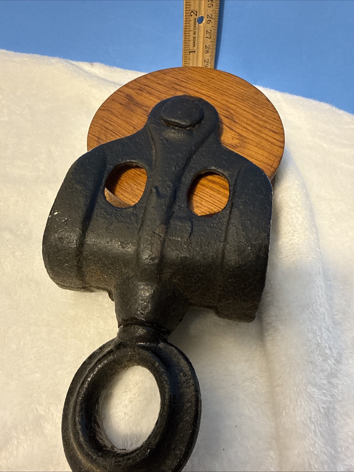 Antique Cast Iron Pulley with Wooden Wheel 8″ Farm House Decor