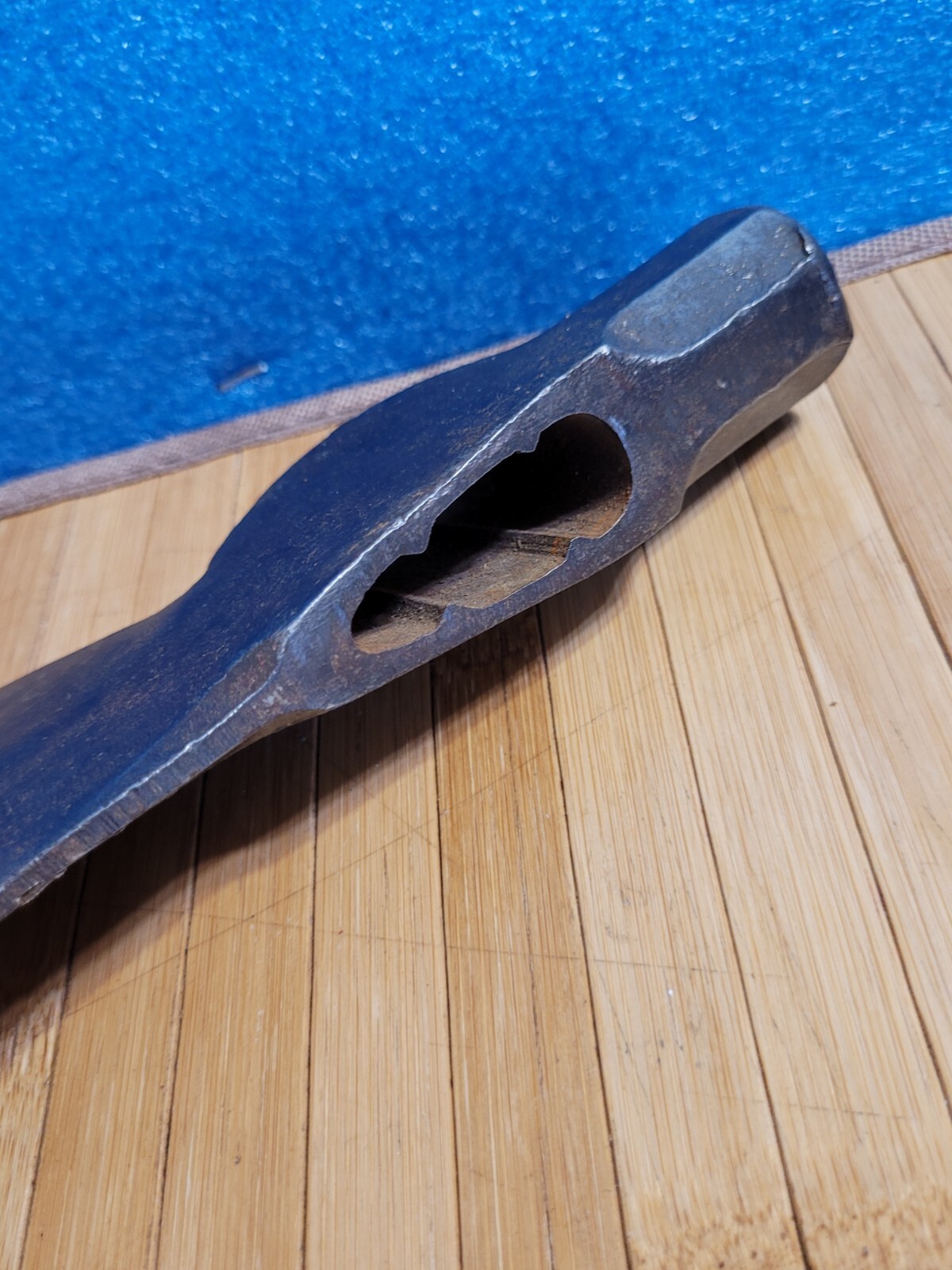 Vtg STANLEY HANDYMAN H 122 1.03 Lb 3.5″Blade Carpenter Hatchet Hammer Axe.OBO