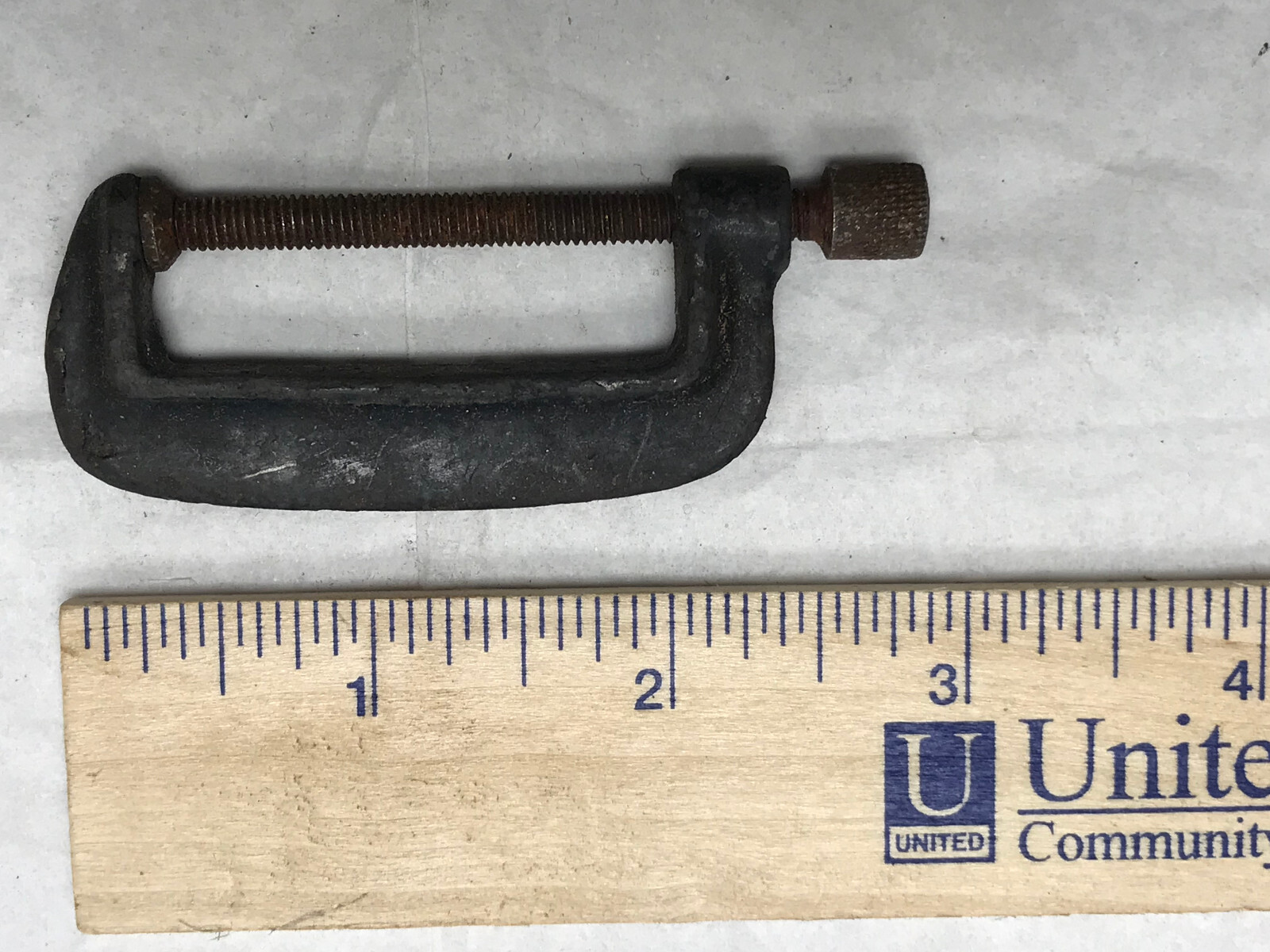 Vintage/Old Small Metal Clamp – Opens to 1 5/8″