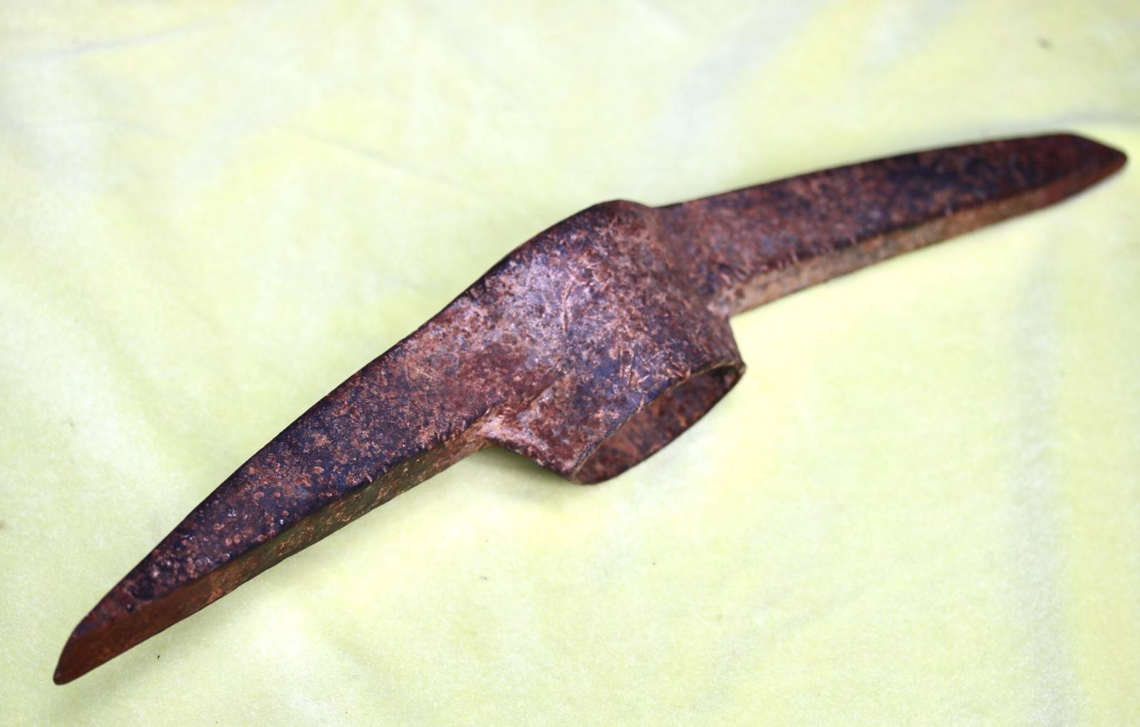 Antique Forged Pickaxe Head 18″ Primitive Mining Railroad Farm Tool Rustic Decor