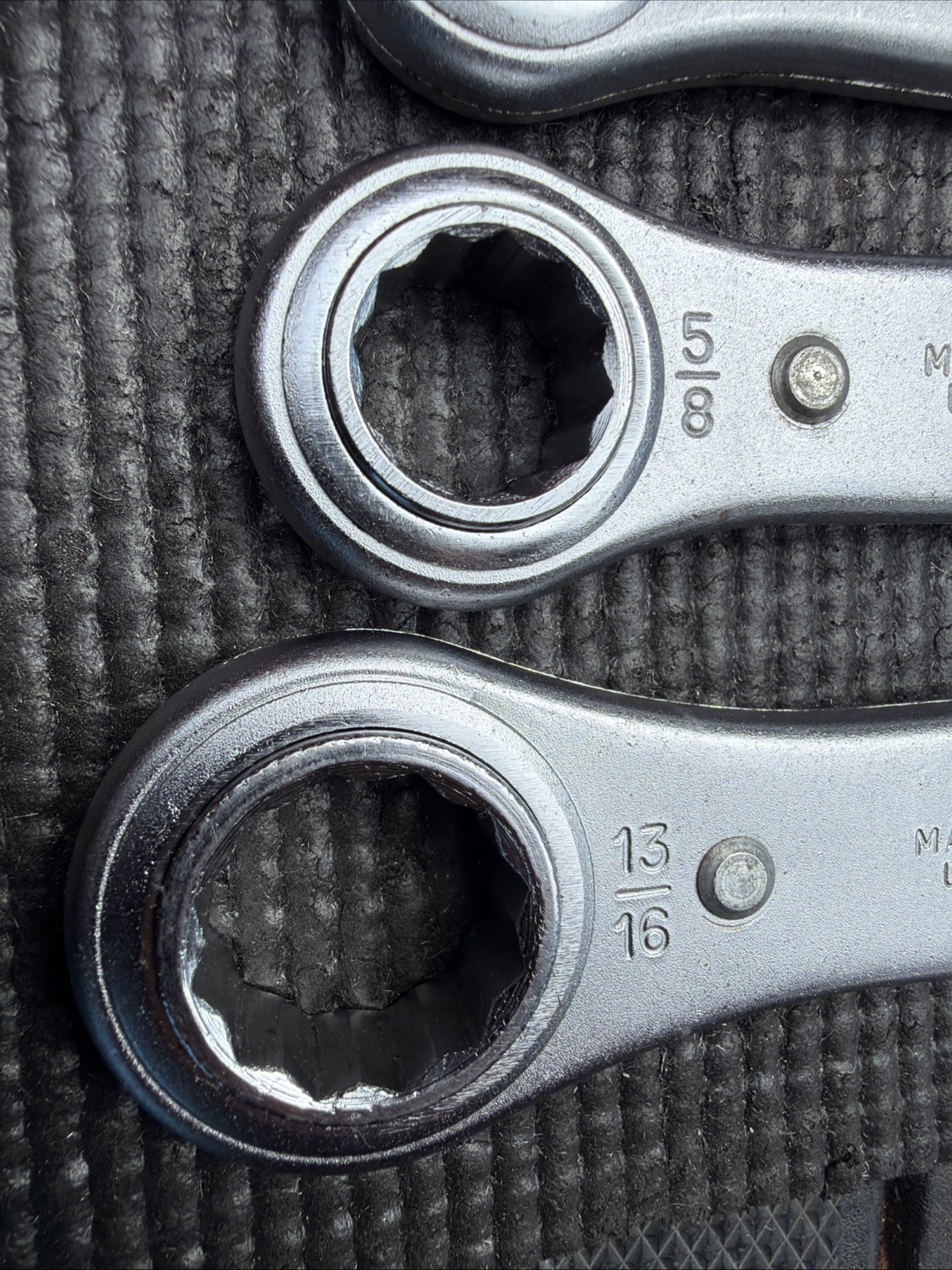 Rare Indestro Tools 5pc Ratcheting Box Wrench Set W Holder 0700-5 USA Nos SAE