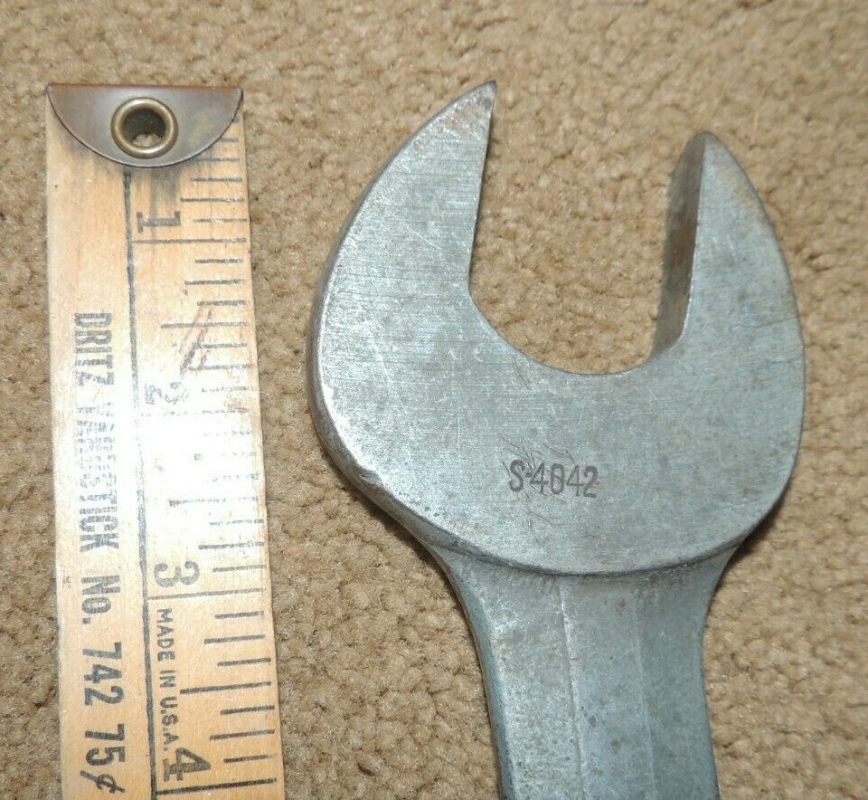 14″ VINTAGE S4042 BLUE POINT SUPREME OPEN WRENCH (BY SNAP-ON) 1-1/4″ X 1-5/16″