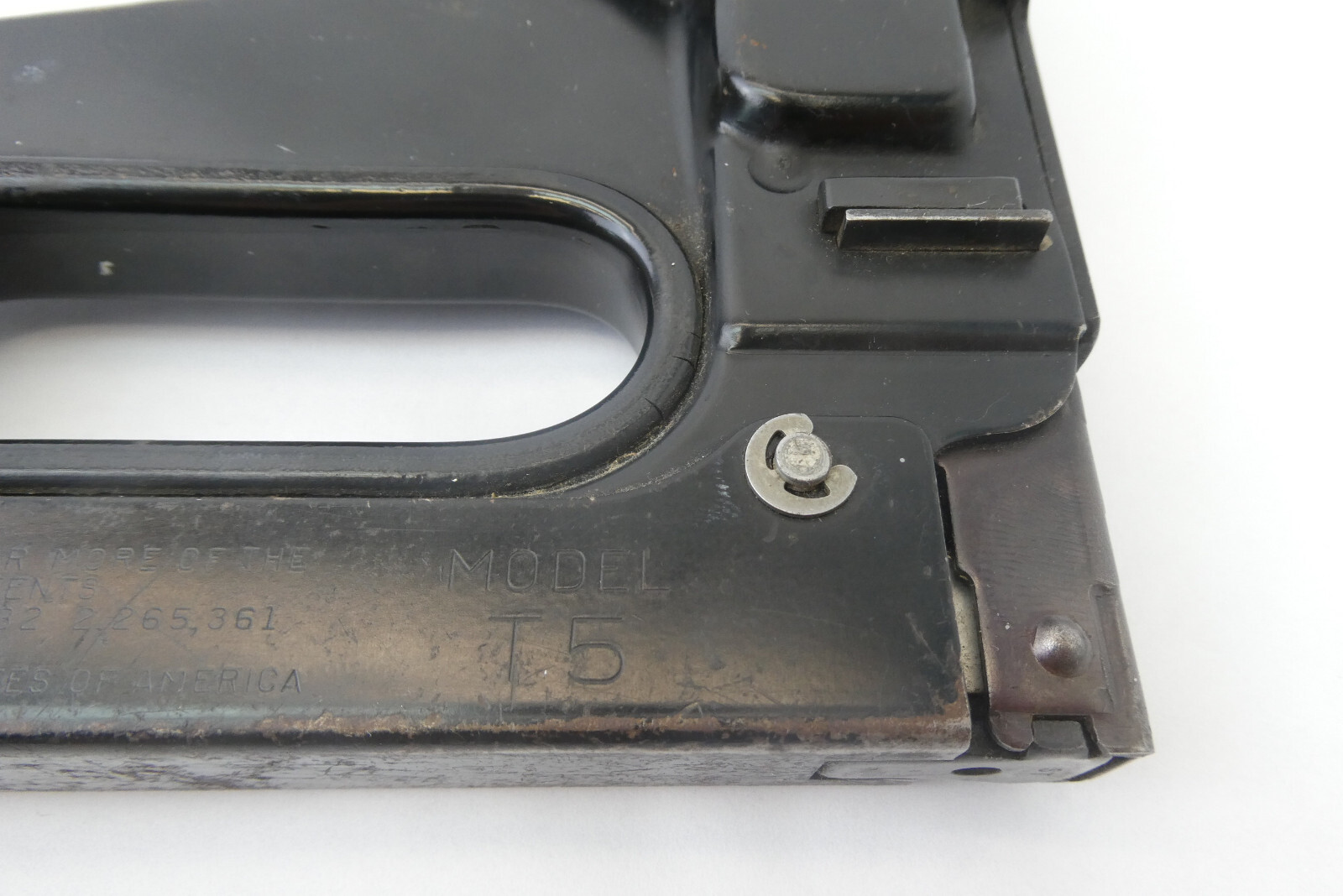 Genuine Bostitch Staples STCR5019 ½” Staples with Staple Gun T5 Used Working