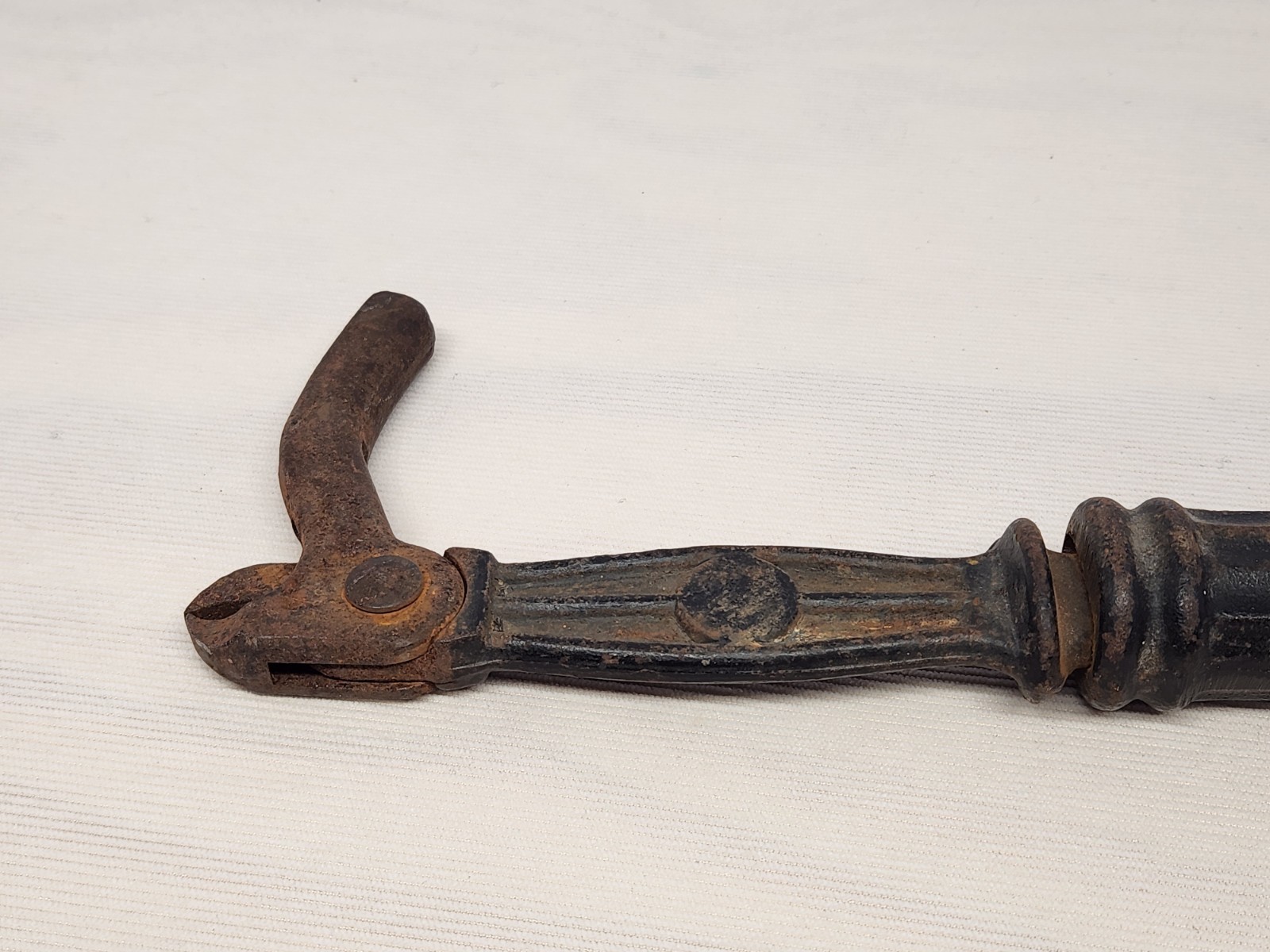 Vintage Crescent No. 56 Suregrip Nail Puller Tool VGC Extends building Tool