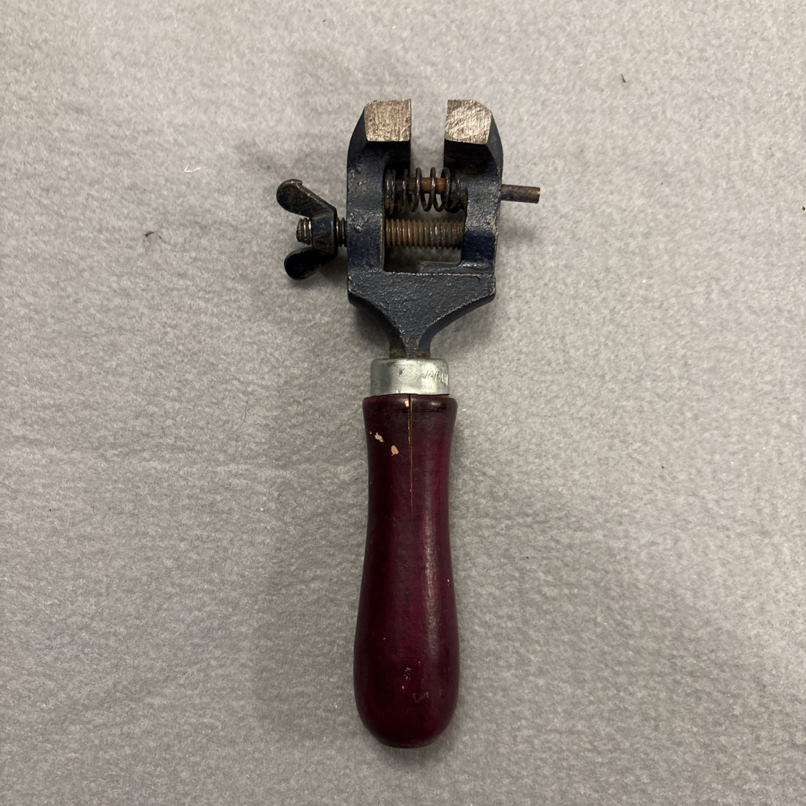Vintage Hand Held Jewelers Gunsmith Watchmakers Vise Wood Handle