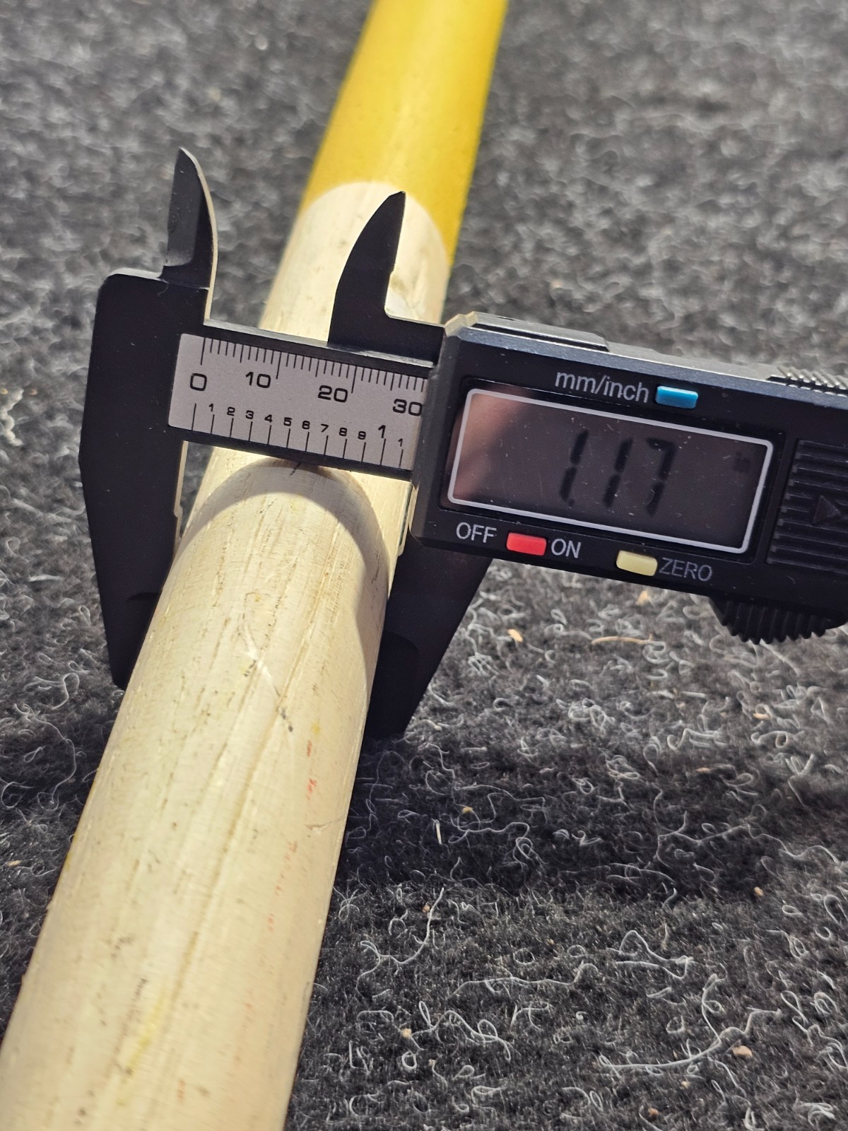 36 in. Hickory Sledge Handle Replacement Sledge Handle with Yellow paint *USED*