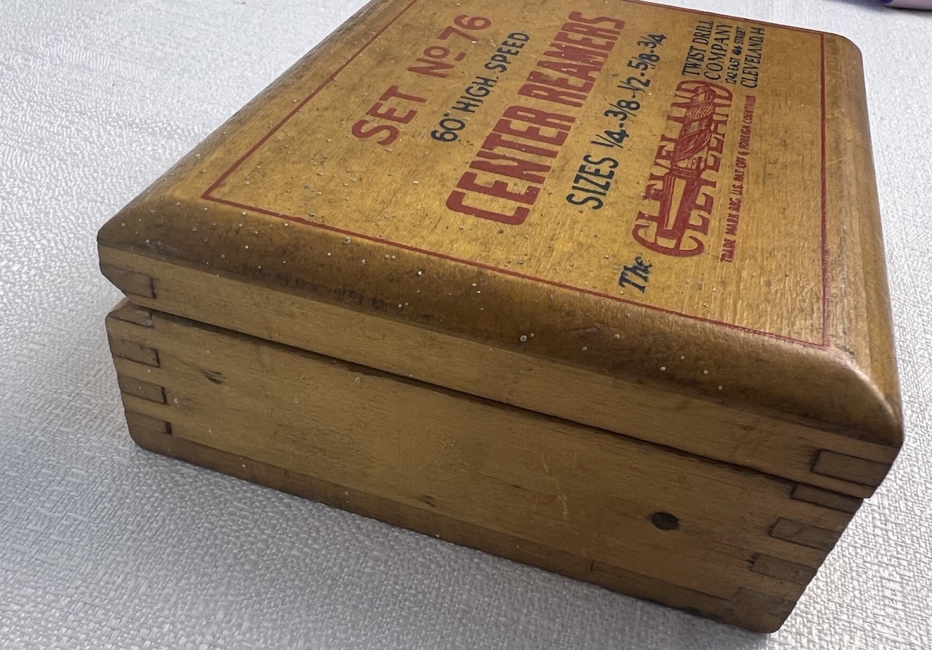 Vtg CLEVELAND TWIST DRILL COMPANY SET NO. 77 CENTER REAMERS HINGED WOOD BOX