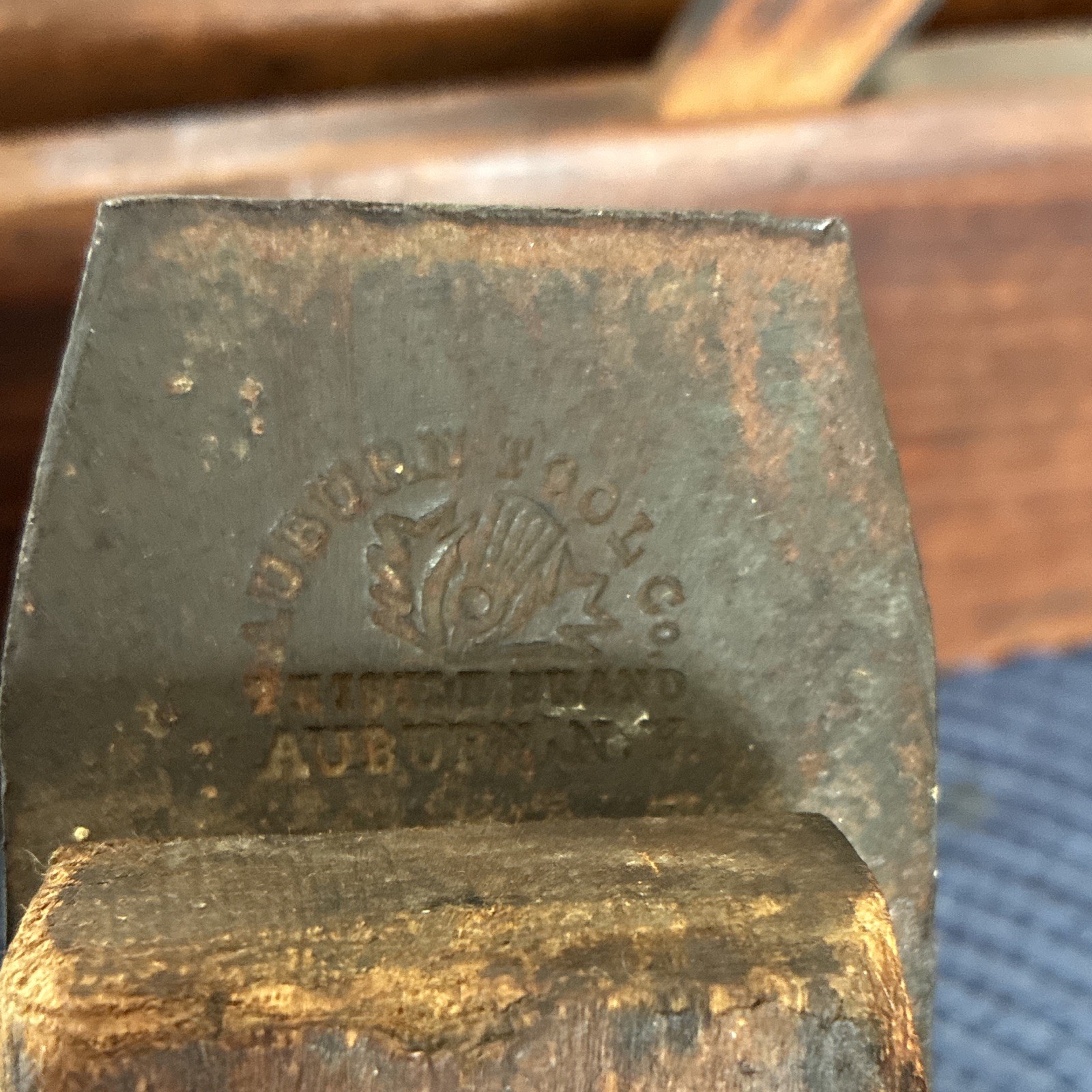 VINTAGE AUBURN TOOL CO 8″ COFFIN WOOD BLOCK PLANE THISTLE BRAND – 2″ BLADE NY