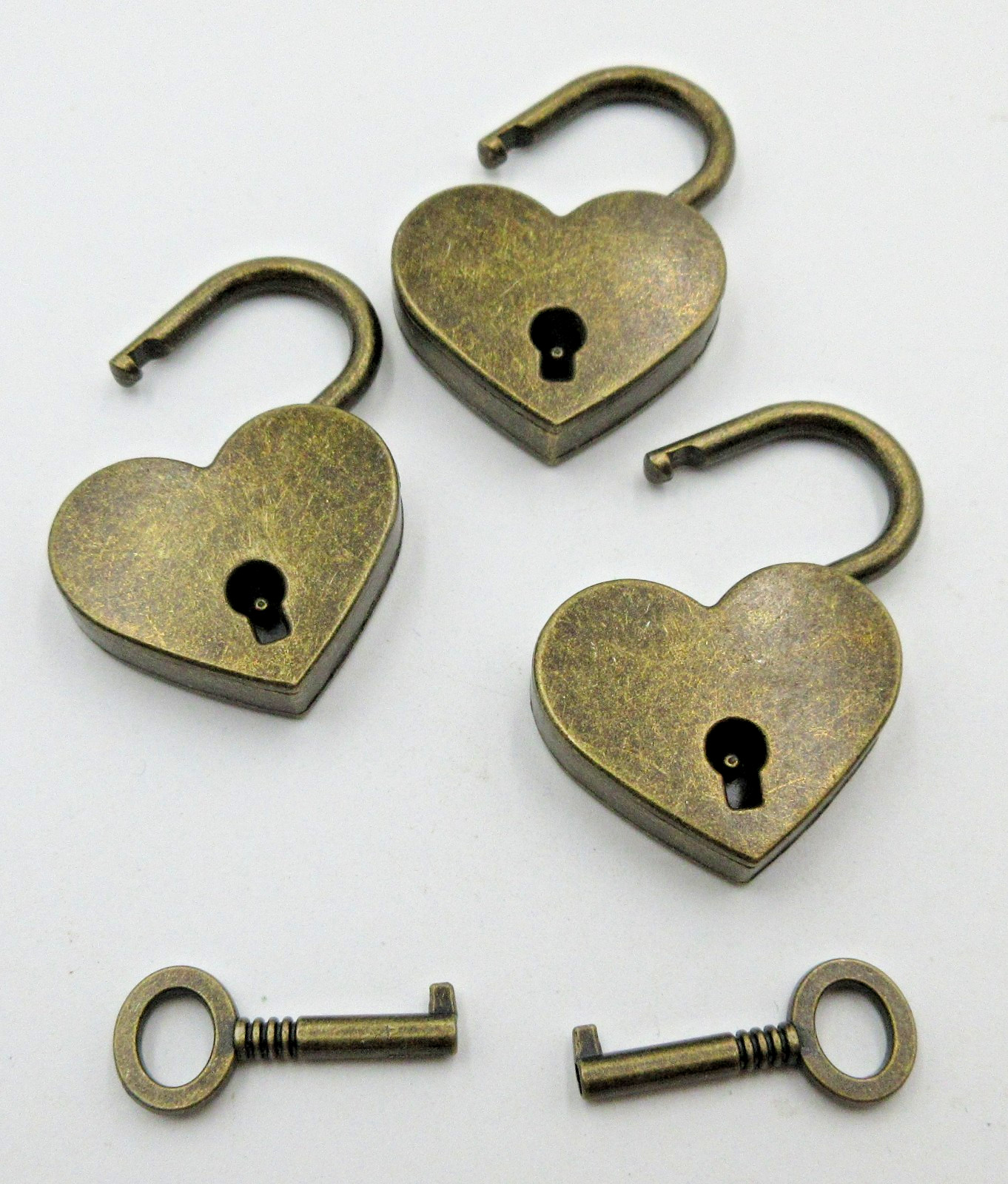 VTG Set HEART 1.5″ SMALL LOCK & SKELETON KEY DECORATIVE PADLOCK Gold tone works