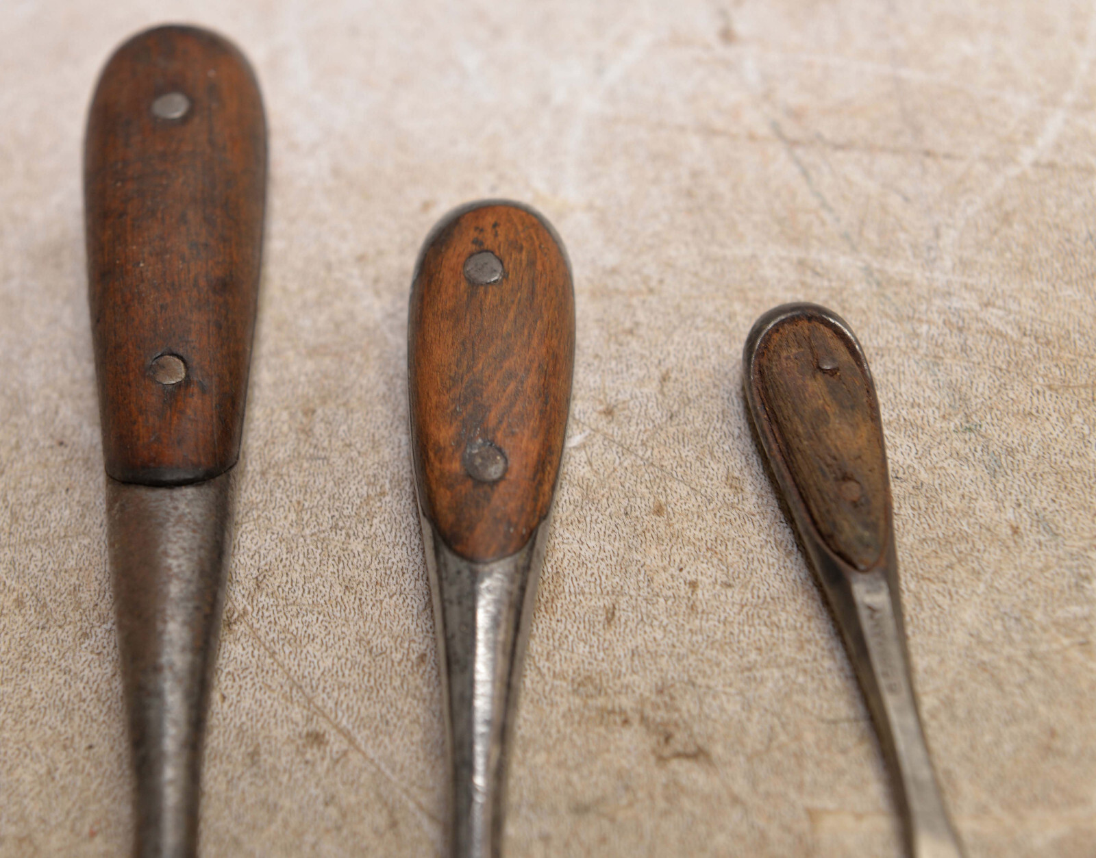 3 Wood handle perfect screwdriver precision jeweler watchmaker collectible V8