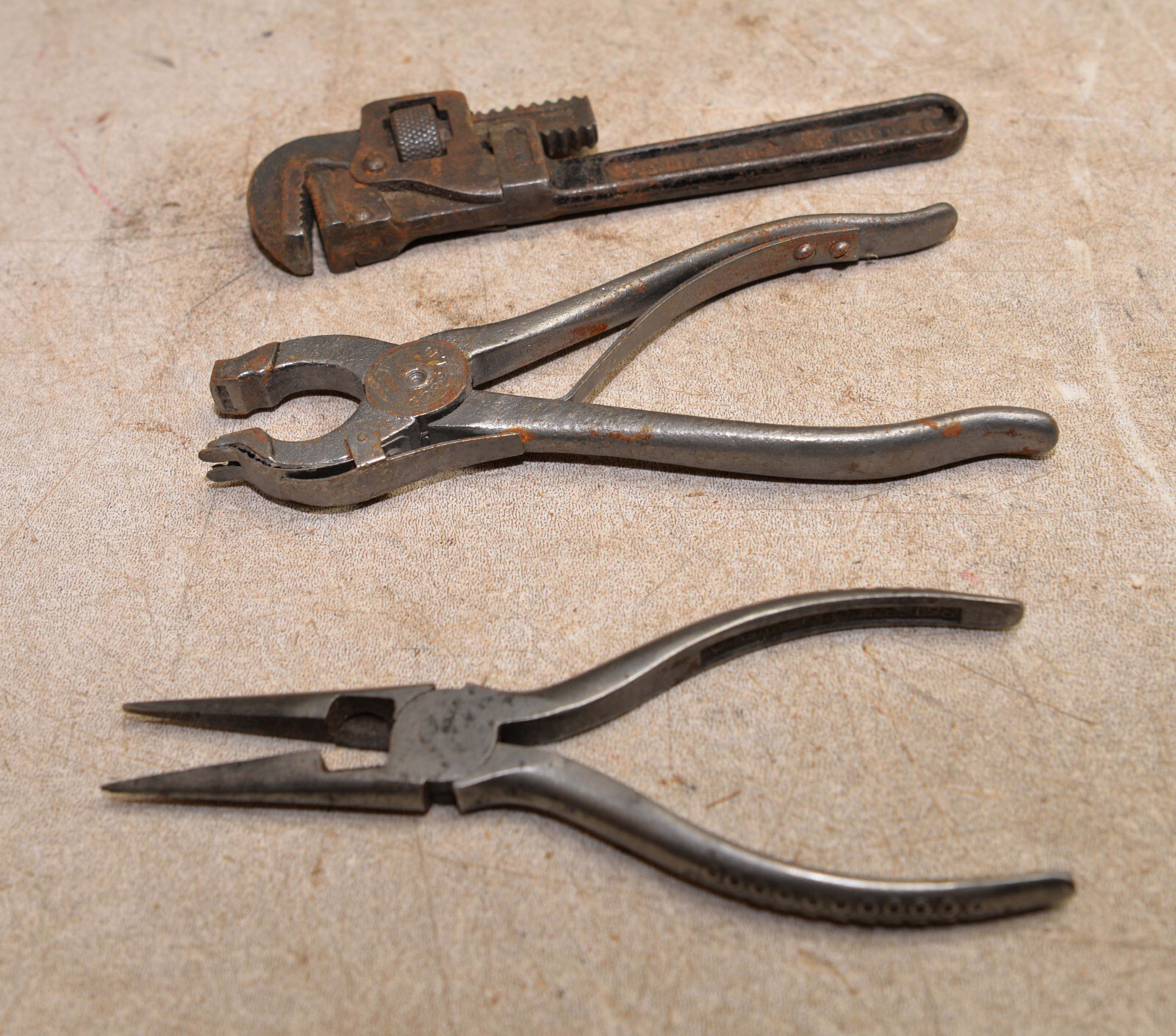 Snap-on Vacuum Grip pliers # 196 odd button fastner 7″ pipe wrench mechanics lot