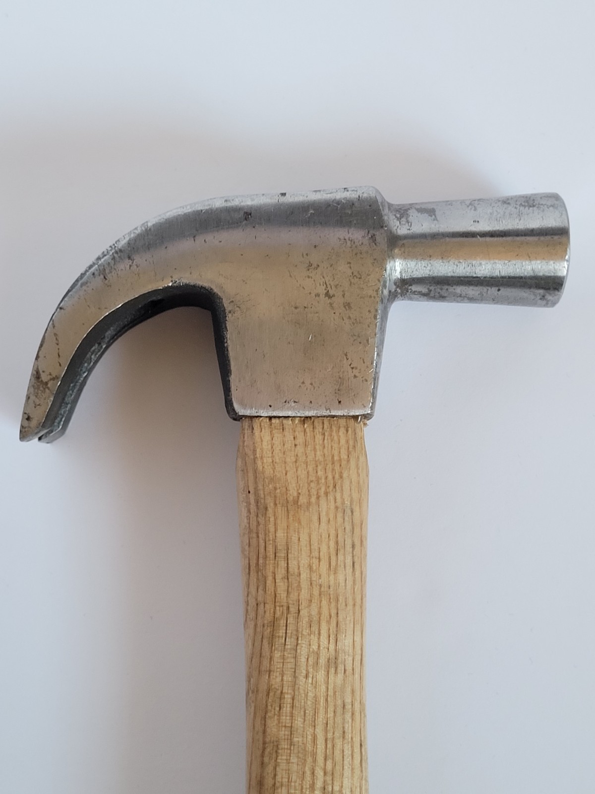Vintage Talent Sweden 12″ Carpenter’s Framing Hammer 25oz Wooden Handle Used