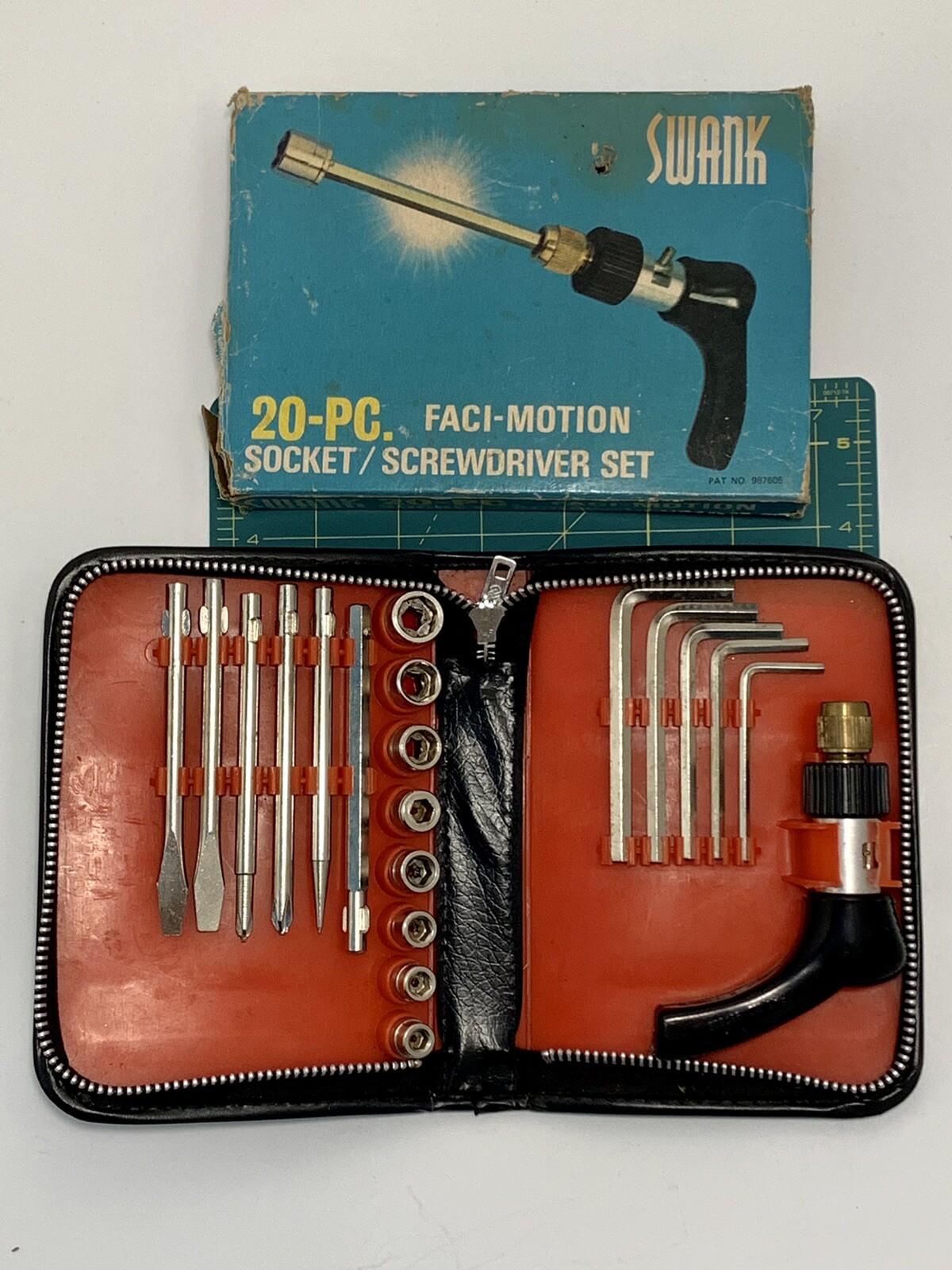 Vintage SWANK FICA-MOTION 20 pieces Socket / Screwdriver Set Pat. No. 987605 NOB