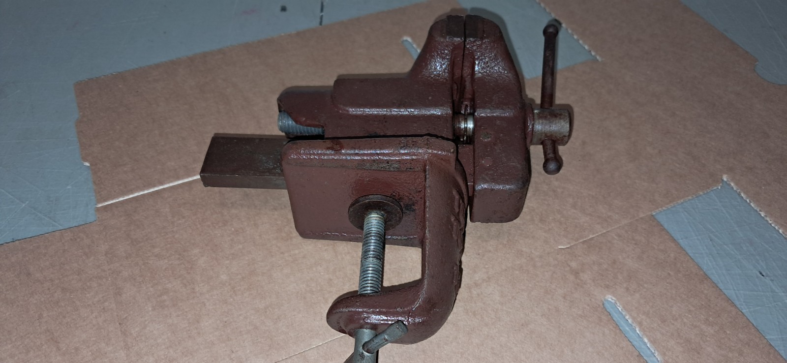 VTG Vise Tesco Tulsa Table Top Clamp Anvil Model 13A Made In USA Portable
