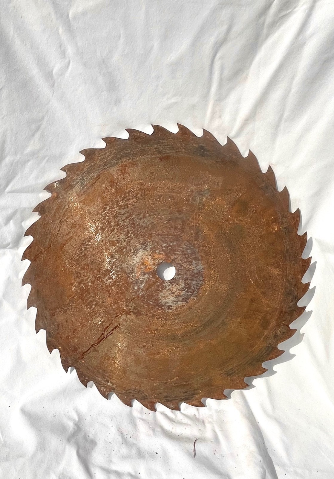 Antique-Vintage 15.5″ Circular Buzz Saw Blade 1″ Arbor Hole 36 Pts Rusty Old -F-