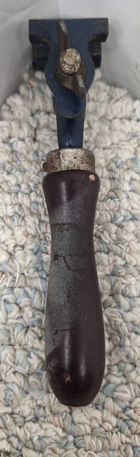 Vintage Hand Held Jewelers Gunsmith Watchmakers Vise Wood Handle