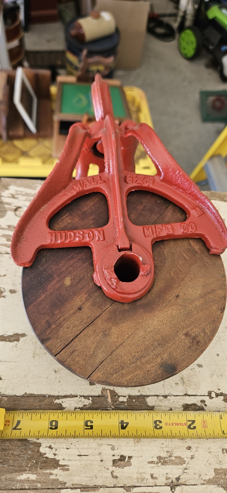 Antique Pulley wheel, Hudson Mfg. Co, Metal Barn Pulley