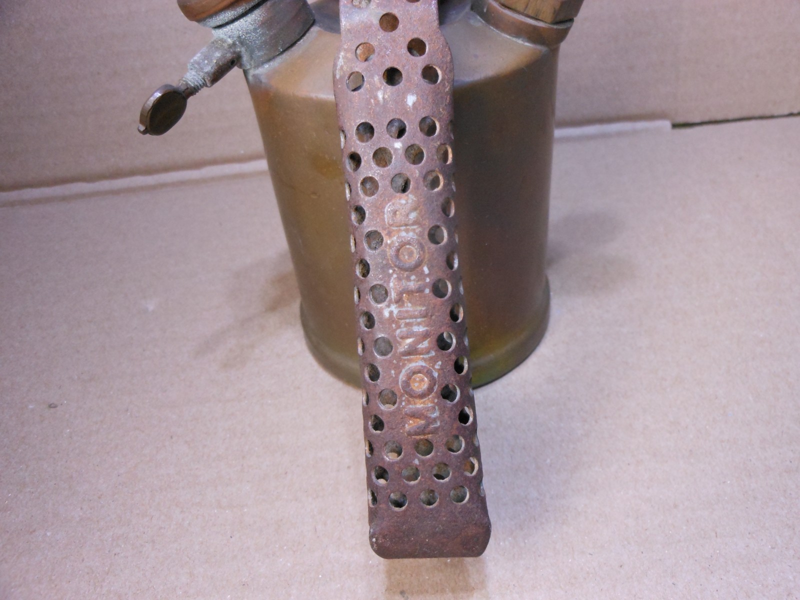 Vintage / Antique Brass Blow Torch Monitor British Made No. 26 Paraffin Only