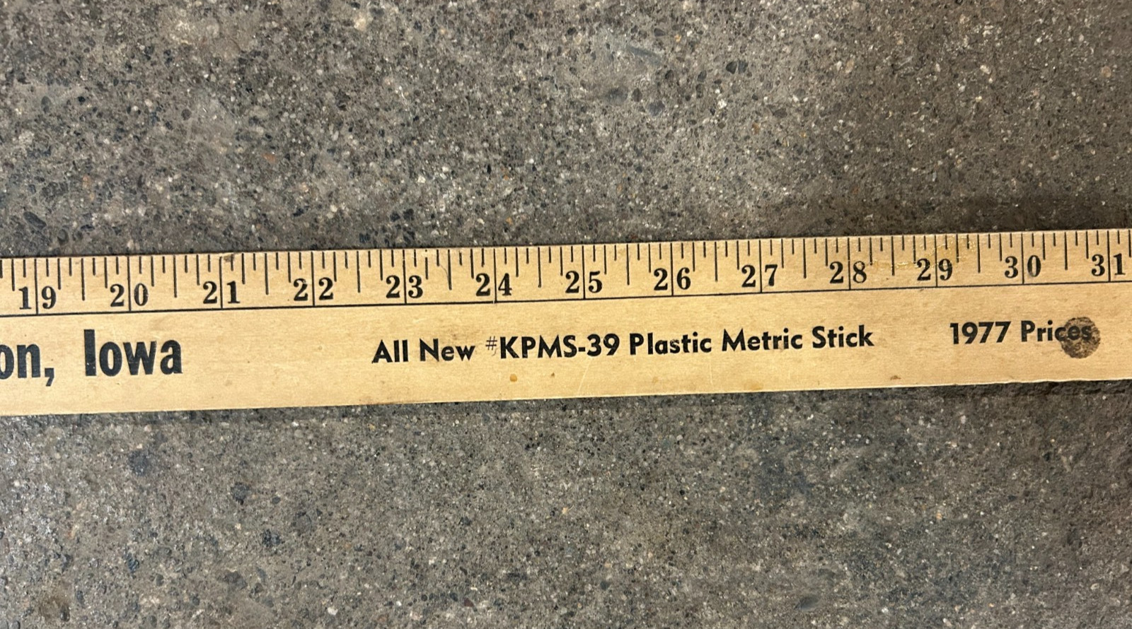 VTG. “Measure Up To Metrics” With Newton MFG. Co. Wooden Yard Stick Newton Iowa