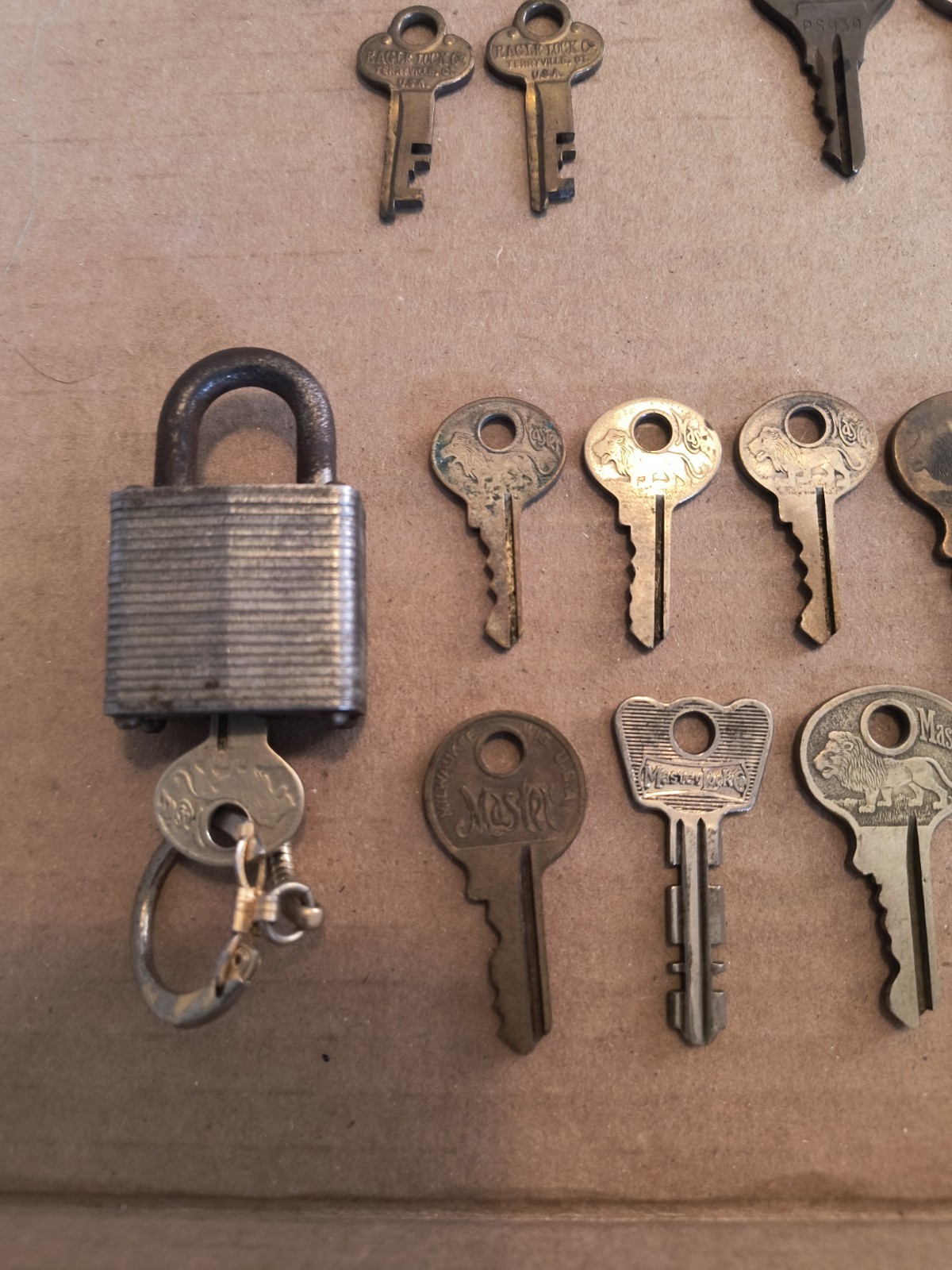 Vintage Padlock Keys Lot 40+ pieces master lock lion.