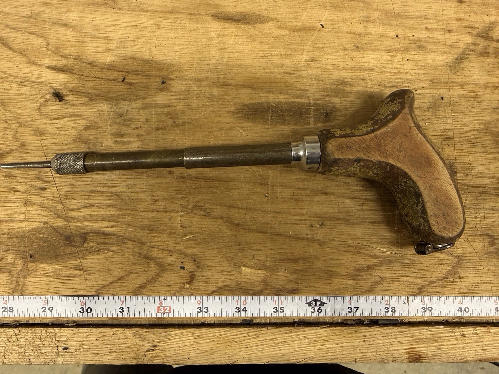 Vintage Wards Master Quality Wood Push Style Drill Auger Driver Pistol Grip