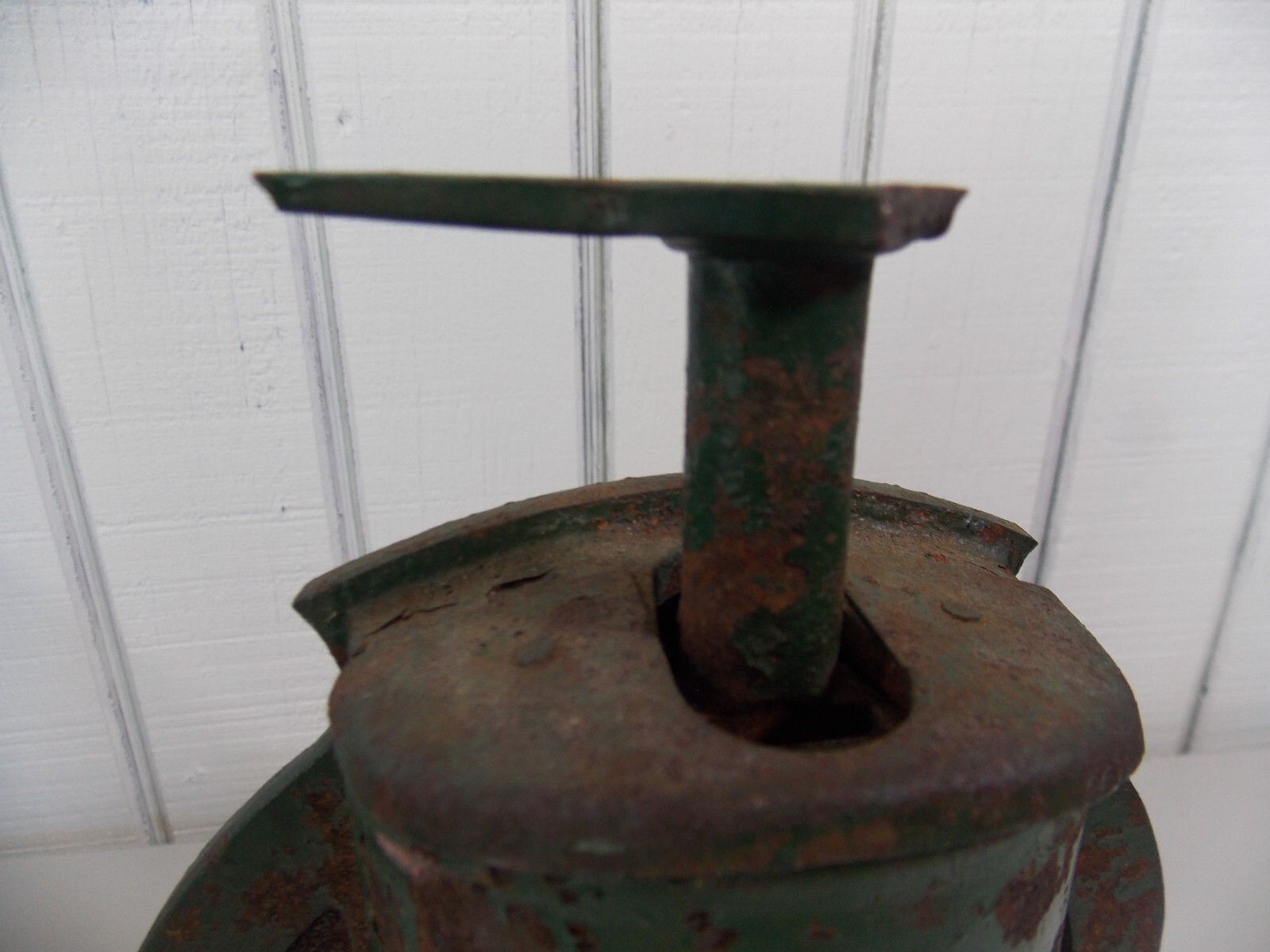 VINTAGE FAMILY HOUSEHOLD SCALE NO. 46 TO WEIGHT 28 LBS BY 1 OZ BRITISH MADE
