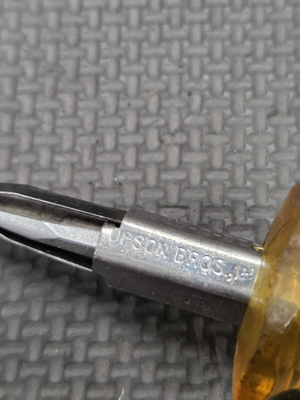 Vintage Stubby Hold-E-Zee Lok-Blok TC-2 Screwdriver
