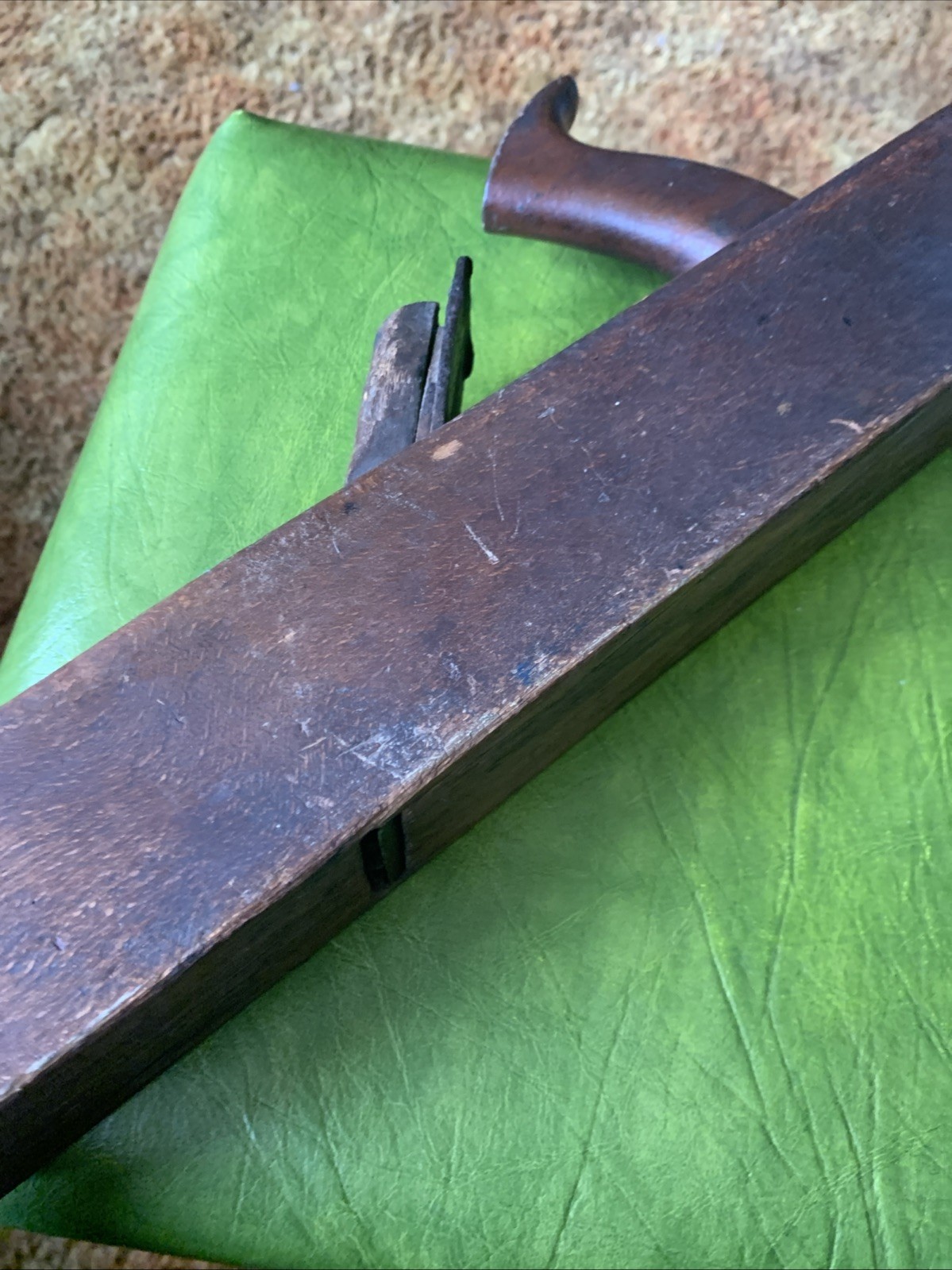 VINTAGE AUBURN TOOL CO 16”WOODEN WOOD PLANE JOINTER W/ 2-1/2″ IRON Thistle Stamp