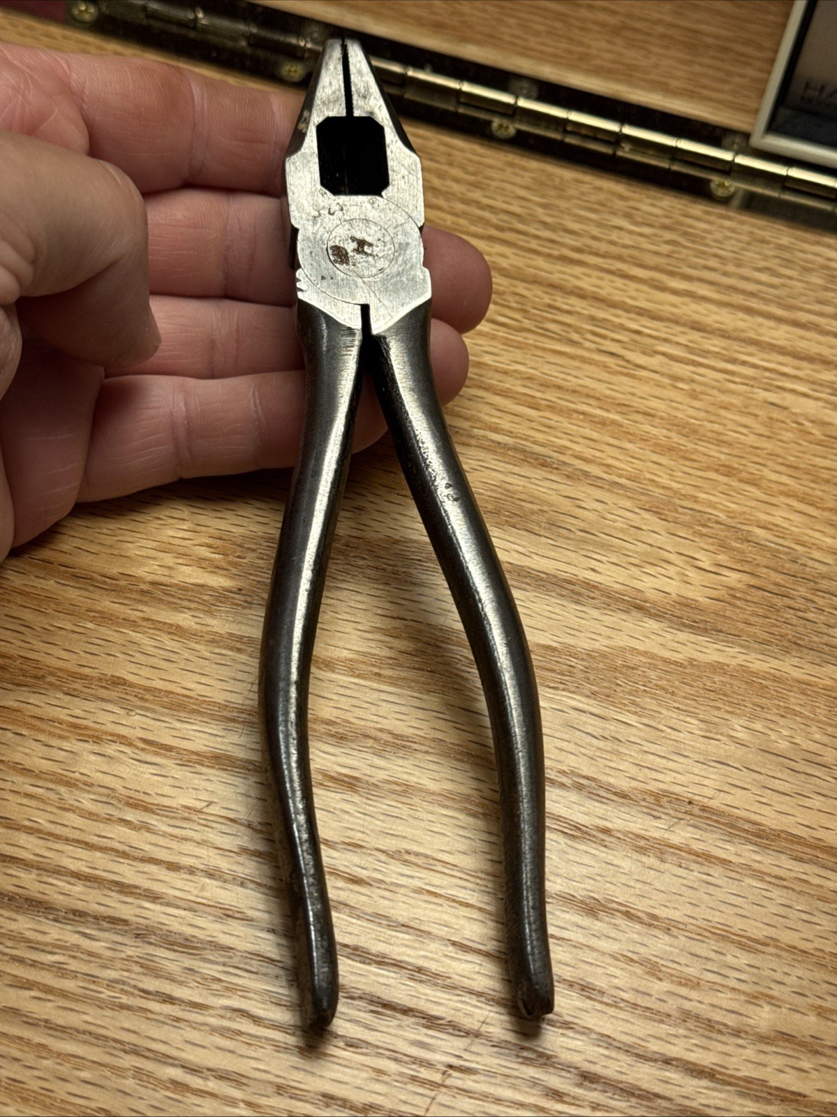 Vintage KRAEUTER No. 1830-7 Linesman Pliers with Side Cutters-USA