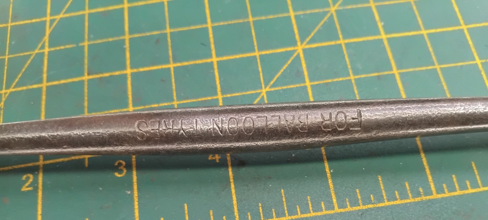 Vintage Renshaw Balloon Tyre Lever 8.5” Classic Car Tool Roll LT23100-LL