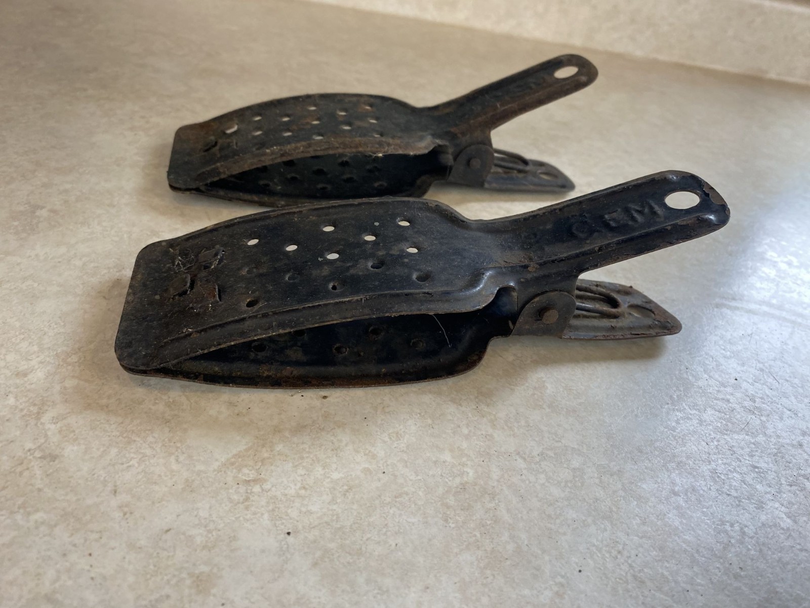 VTG CEM 7.5″ Flat Paddle Spring Loaded Metal Clamp Set Of 2