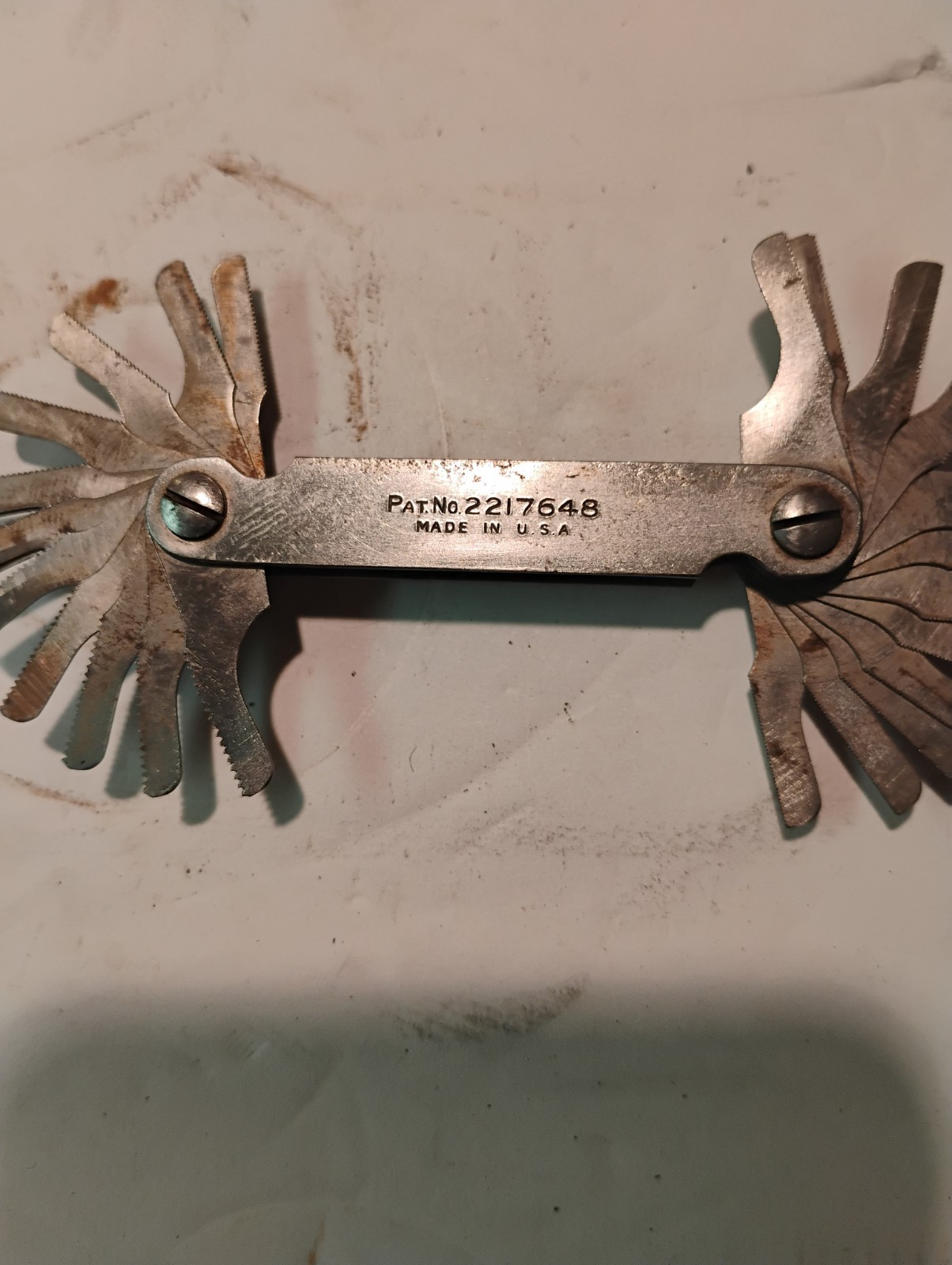 Vintage L.S. Starrett No. 5 Screw Pitch Gage. 26 Pitches from 32 to 82 Tpi