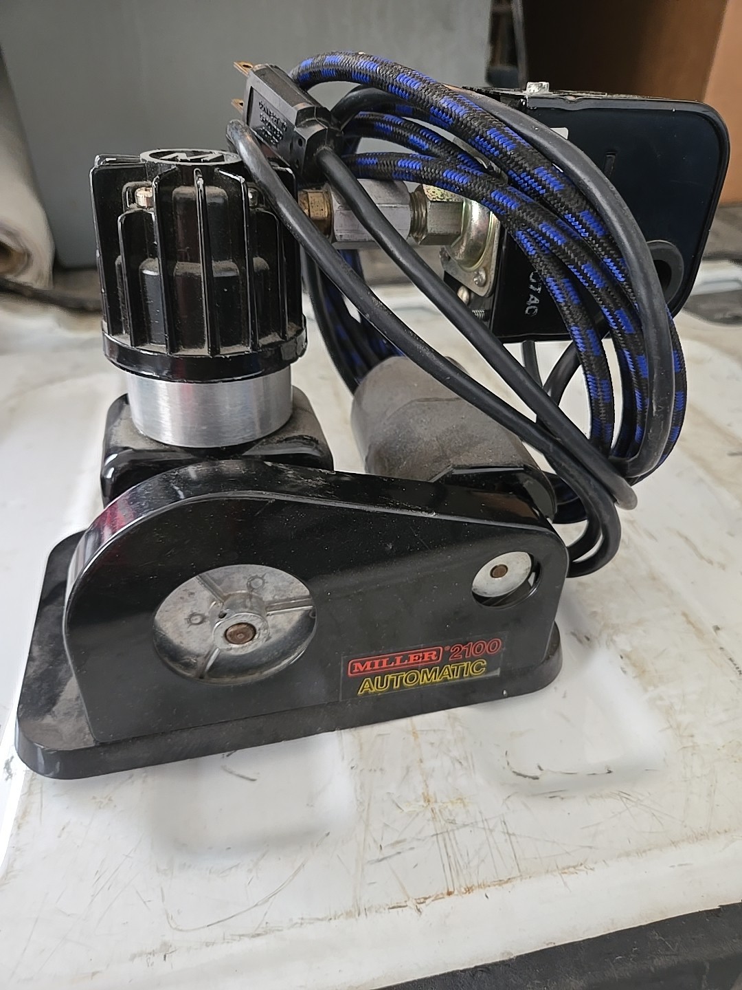 Miller Model 2000 Air Compressor Sprayer 120V W/ Hose Tested Working