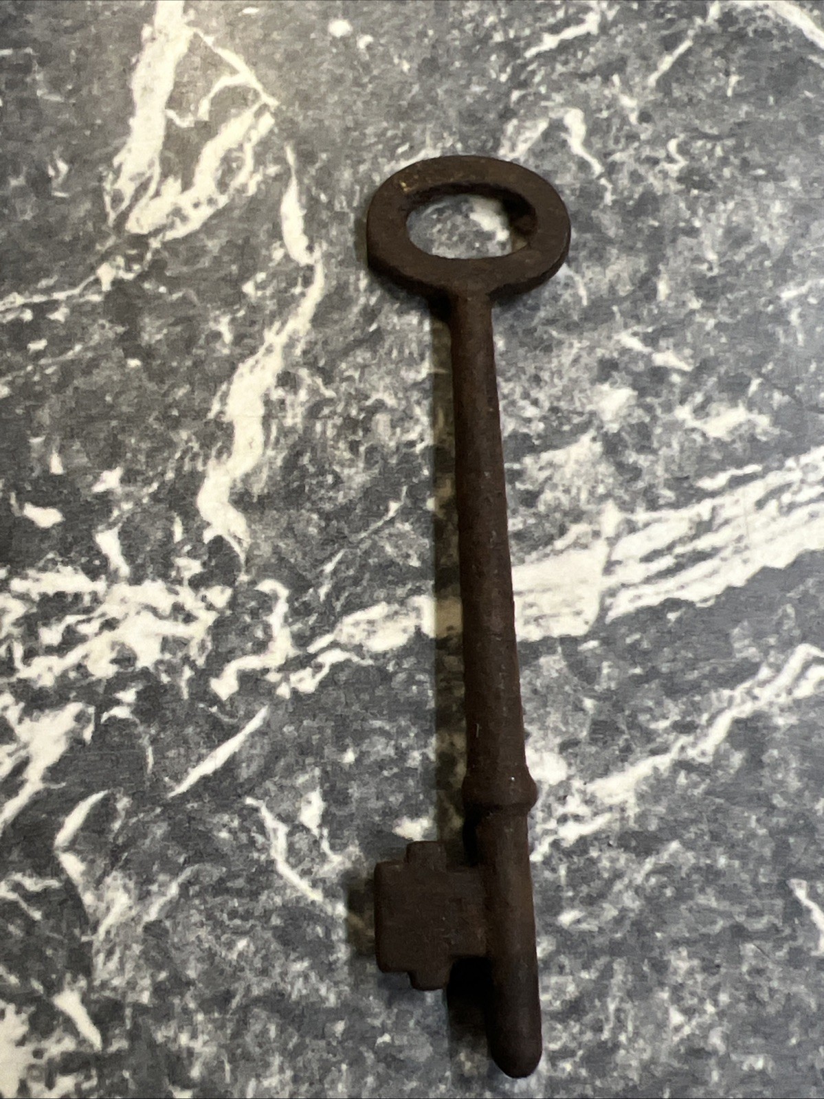 VINTAGE SKELETON KEY MELBOURNE LOCKSMITH 1800s GAOL JAIL SAFE DOOR ART LOCK