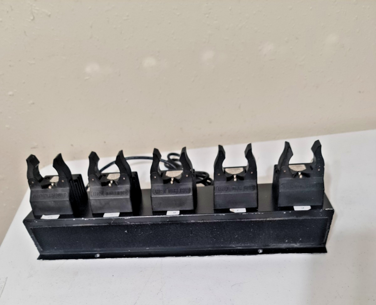 Streamlight 75400 Streamlight Stinger Series 5-unit Bank Charger, 120V AC input