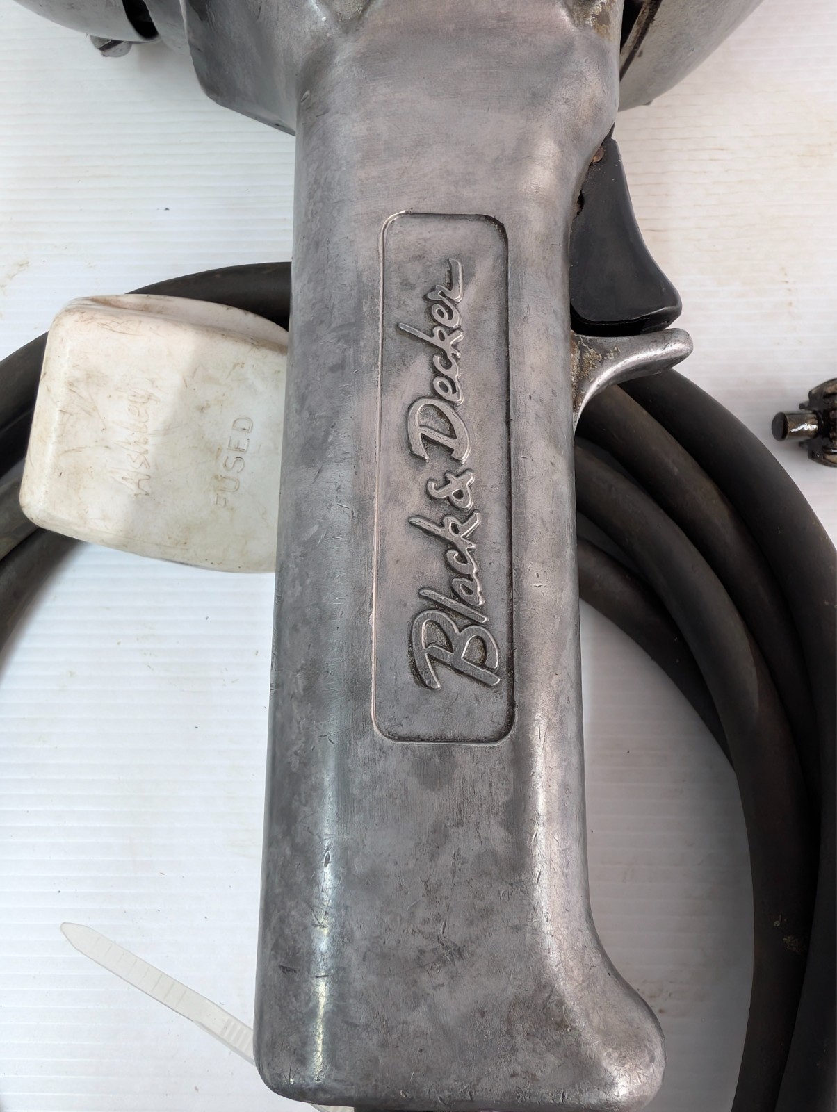 Vintage Black and Decker SD 0030 3/8″ 10mm Super Duty Drill 240v 375w