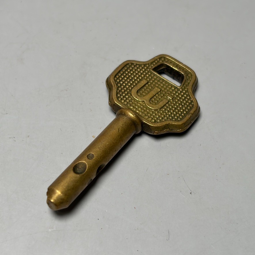 Brass Winner International The Club Anti-Theft Steering Wheel Lock Key W Fob