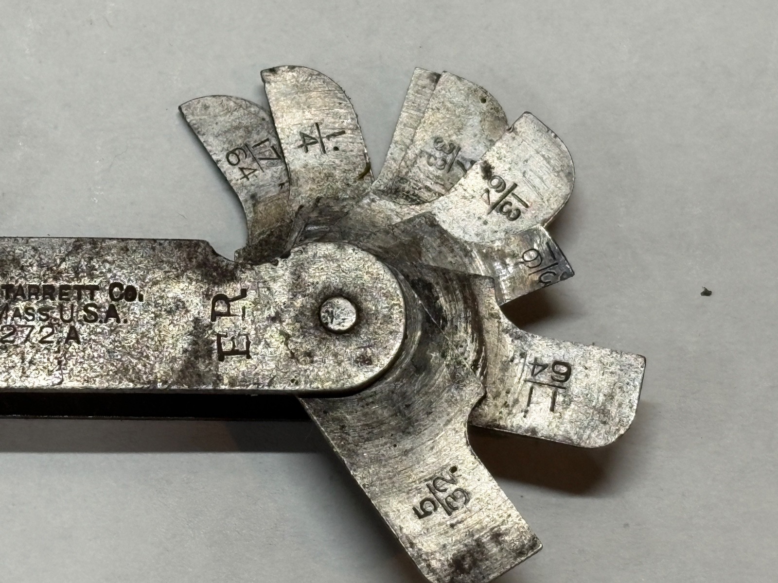 LS STARRETT 272A Machinist Radius or Fillet Gage Gauge 16 Leaf See Description