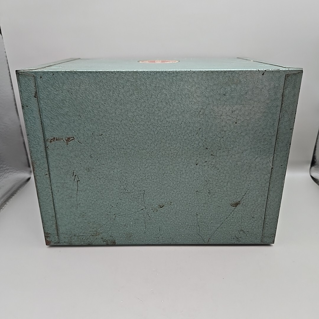 Wards Master Quality Metal Box Unit With Green Plastic Shelves USA RARE!
