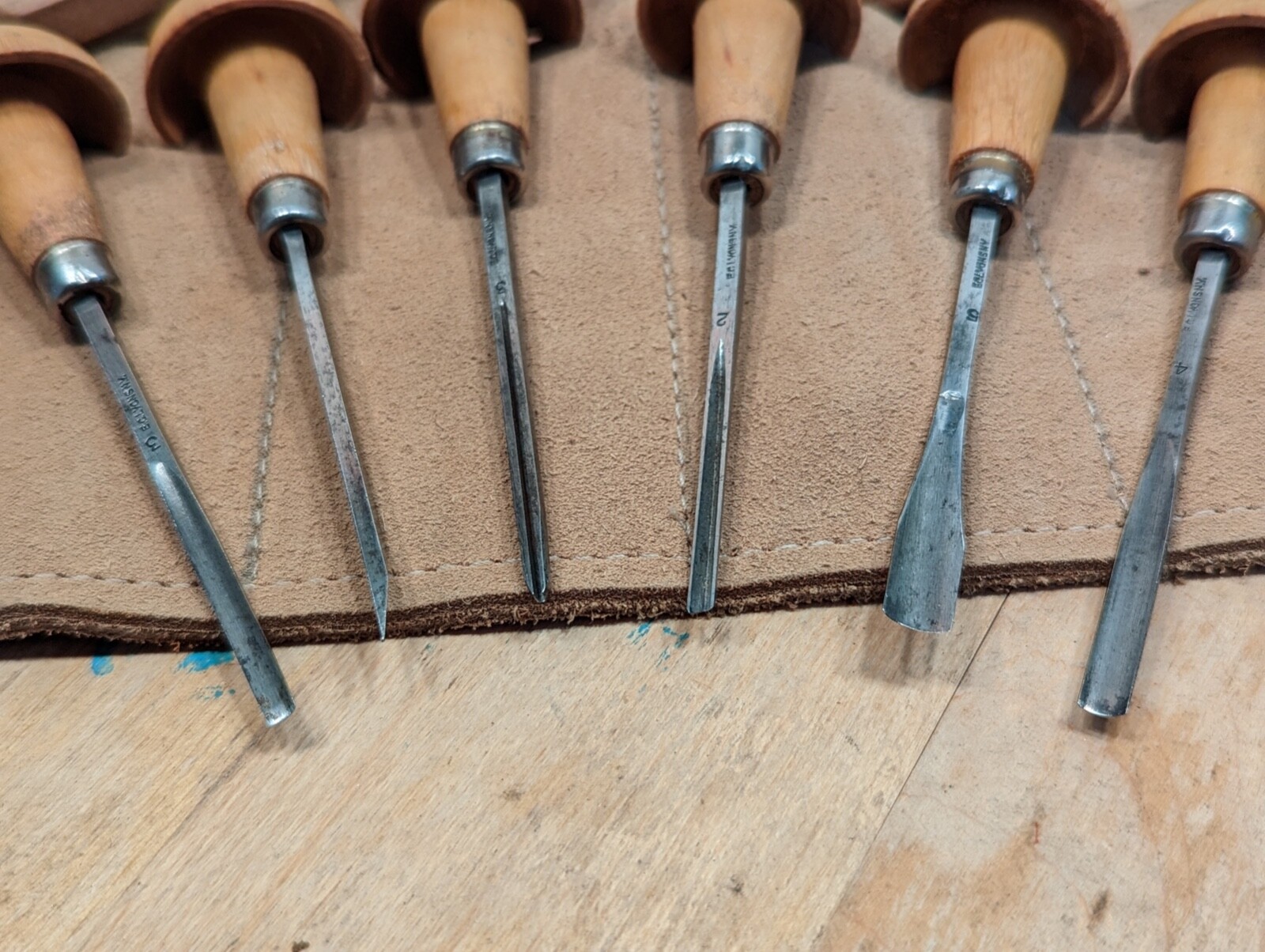 Antique E. C. Lyons Wood Chisels Carving Set Vintage Tools Chisel Restored